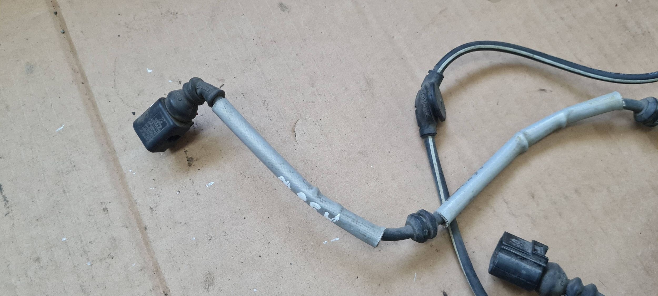 A5 8W bundle wiring connecting spoiler wheels ABS left left front A5 8W Q5 80A