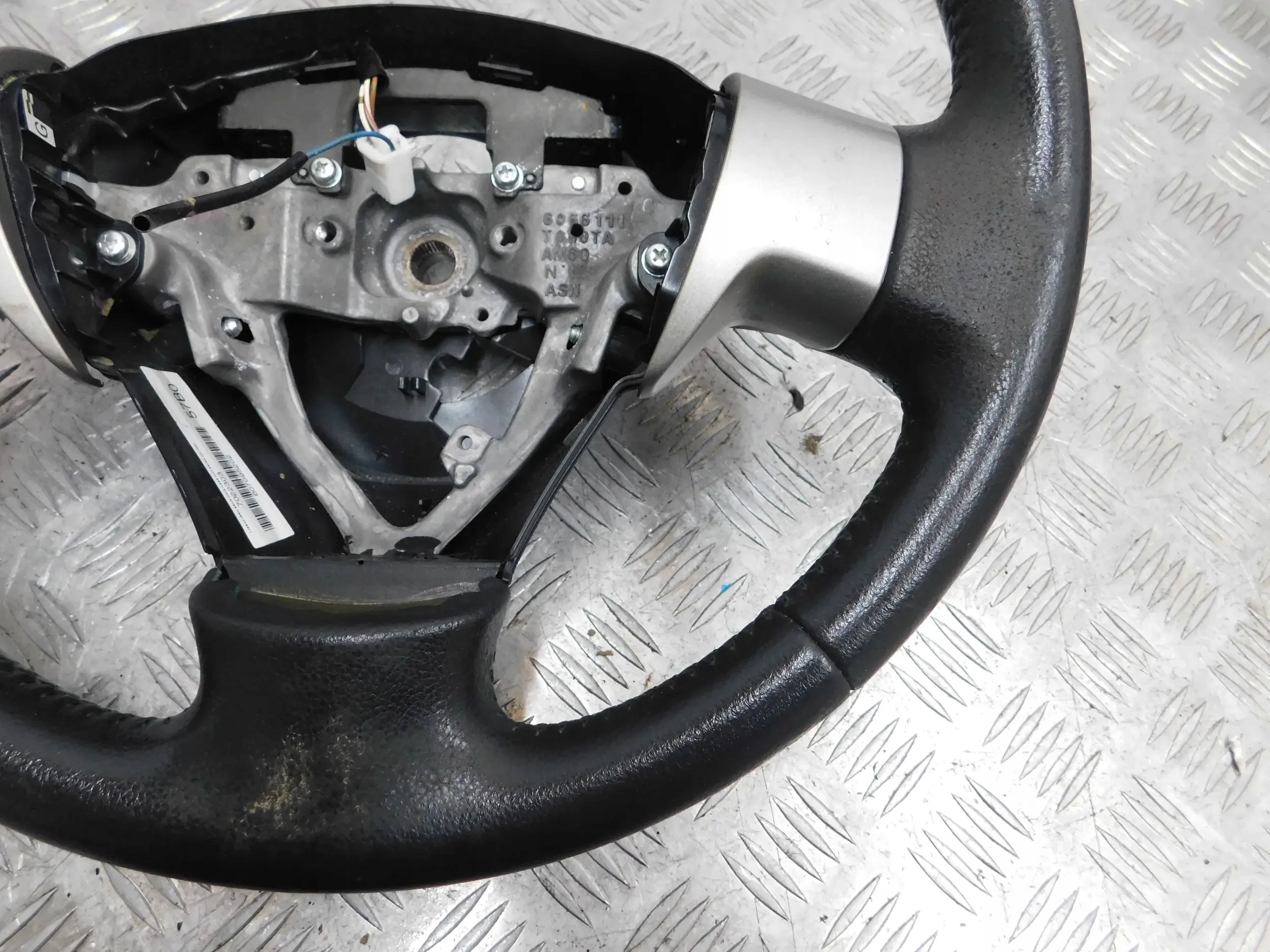 LENKRAD LEDER TOYOTA AURIS UND 07