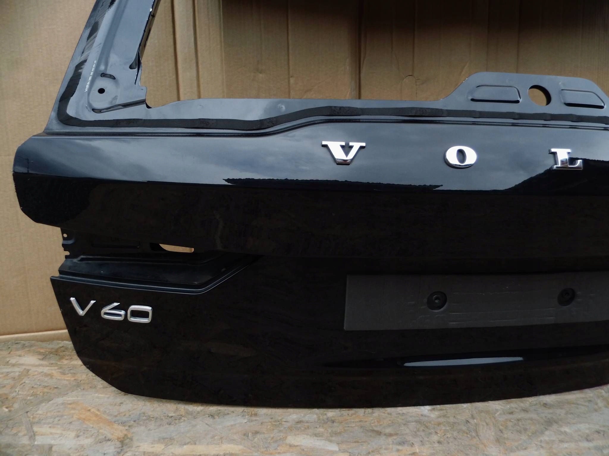 Volvo V60 II 2018-2025 KOMBI boot doors rear part 31455954