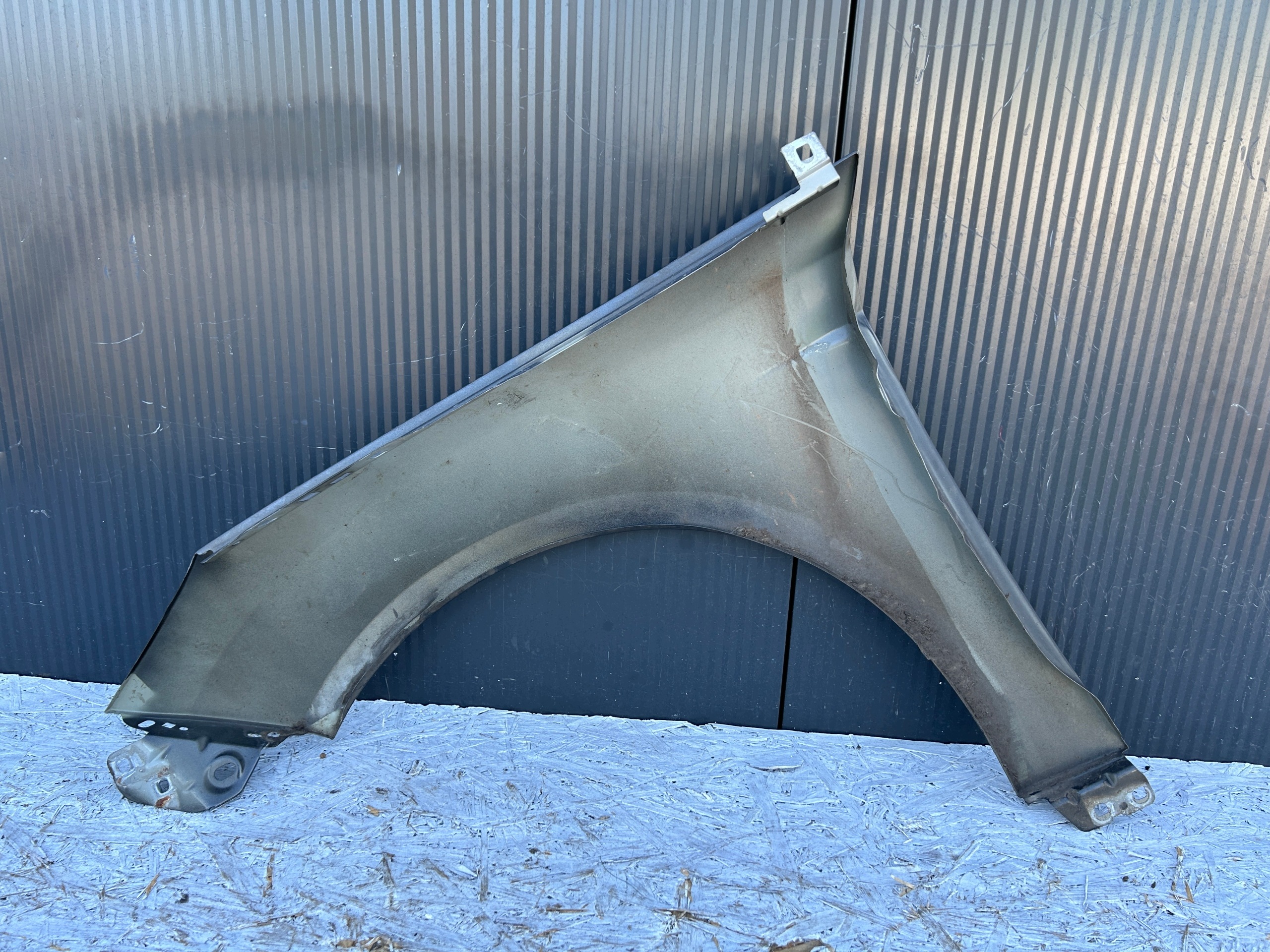 fender right front front FORD FOCUS MK3 10