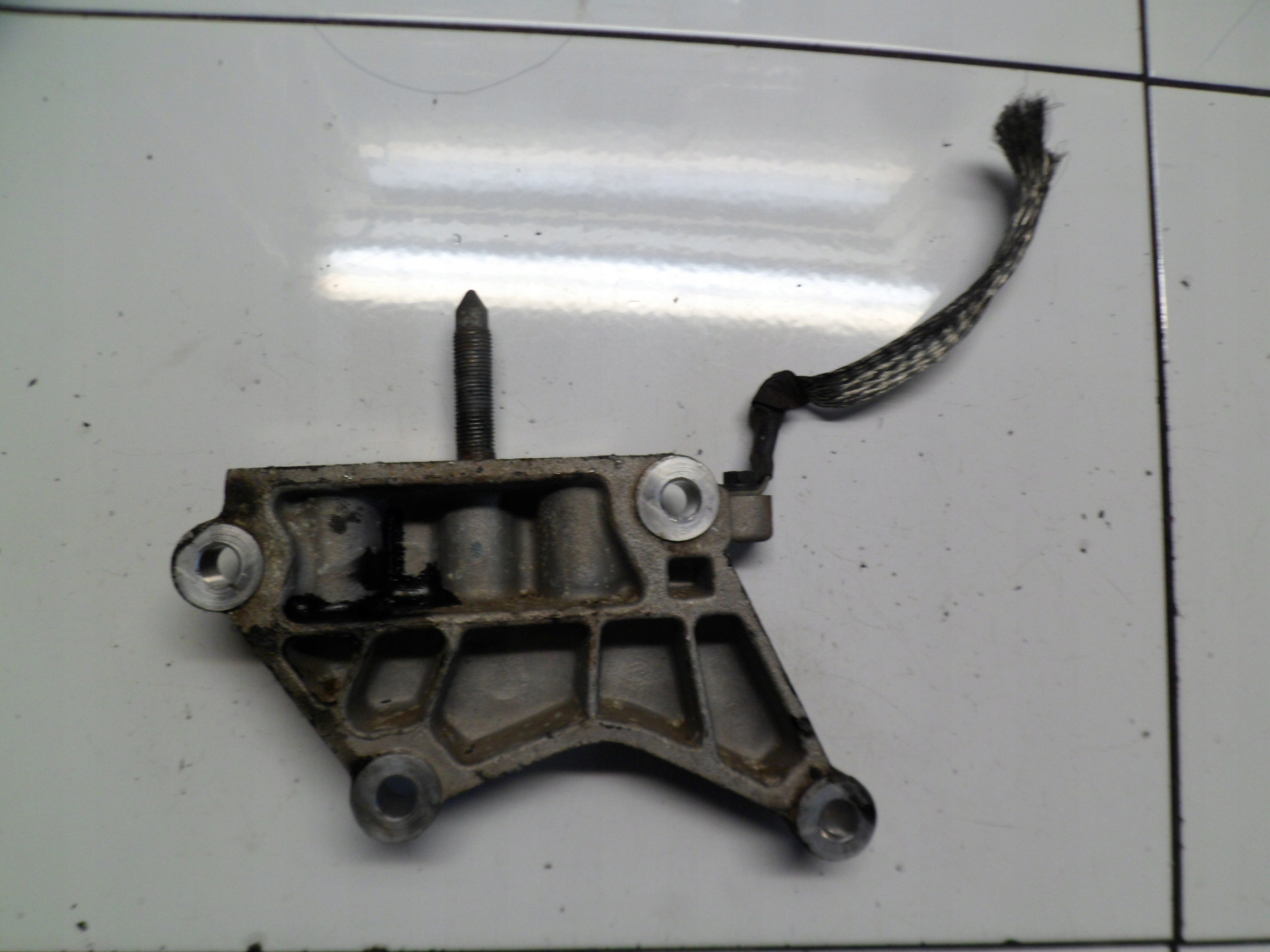 KIA SORENTO 2.2CRDI D4HB support