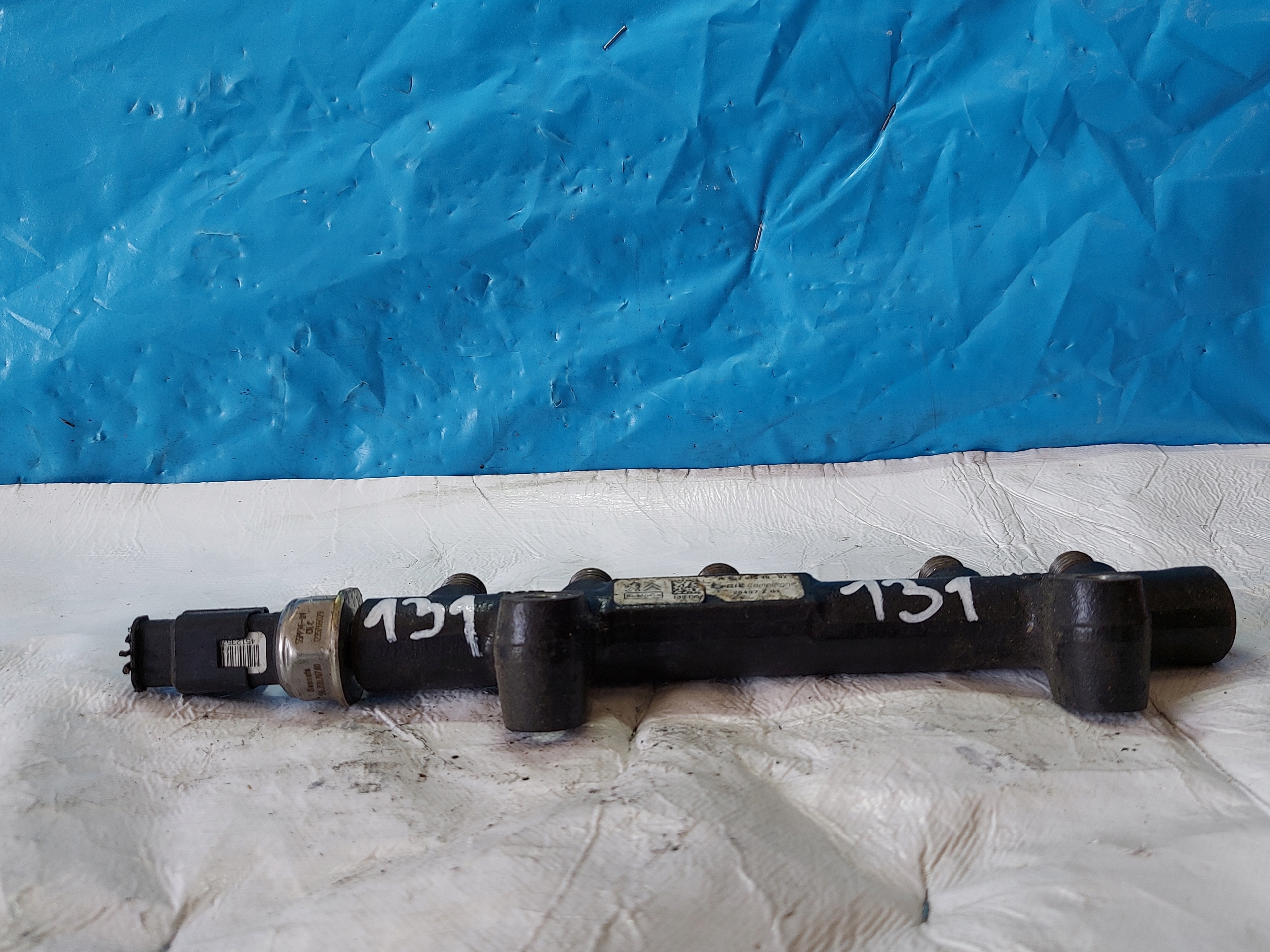 injection ramp VOLVO V40 D2 1.6 HDI 968529758002