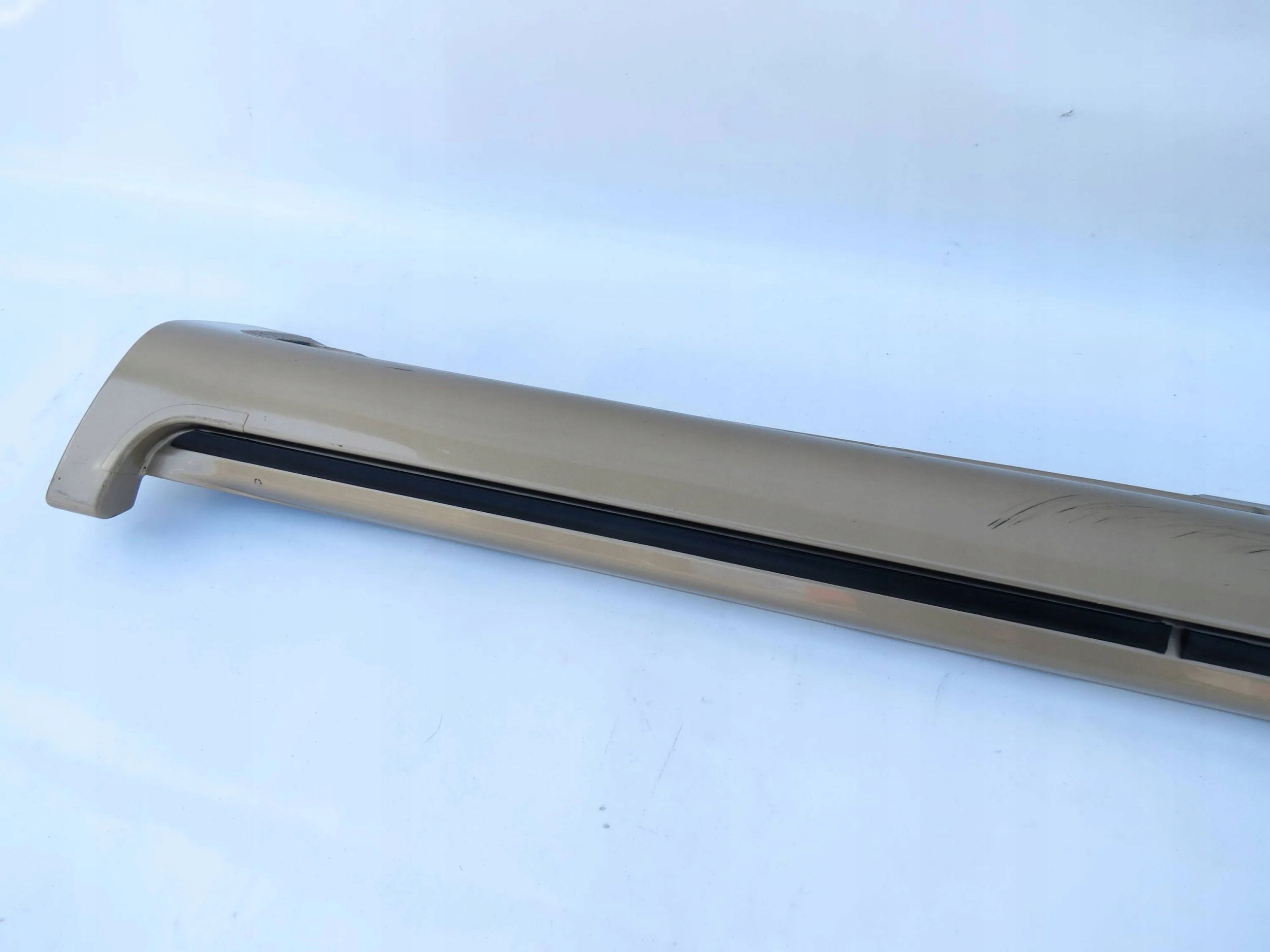 threshold left VOLVO S60 30744337 MAT GOLD 489