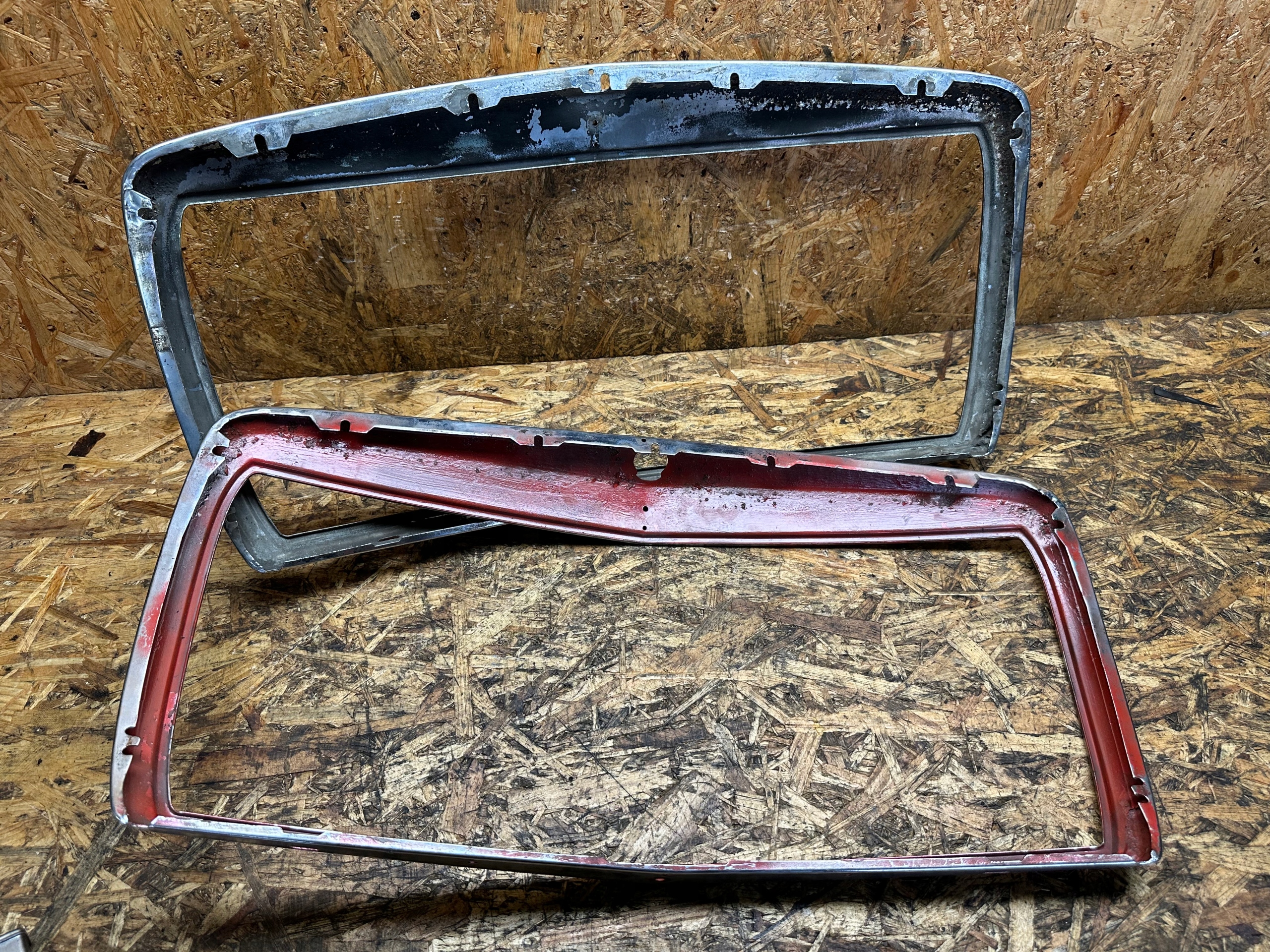 хром рамка решетка радиатора MERCEDES W123