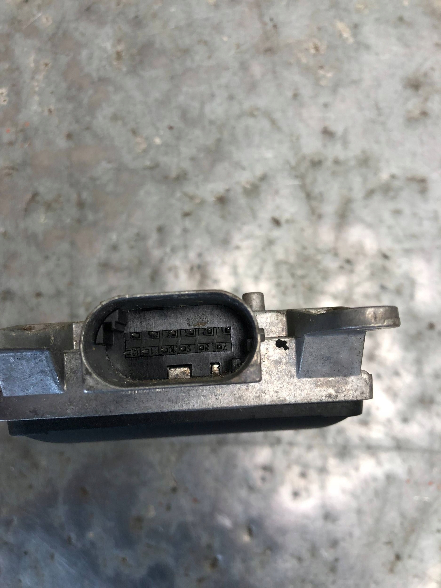 AUDI A8 D4 module sensor MARTWEGO POLA ASYSTENT supports right 4H0907566A