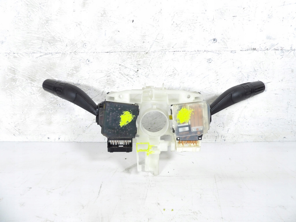 SUBARU FORESTER III DEVIO LUCI TERGICRISTALLO TERGI 83111FG480