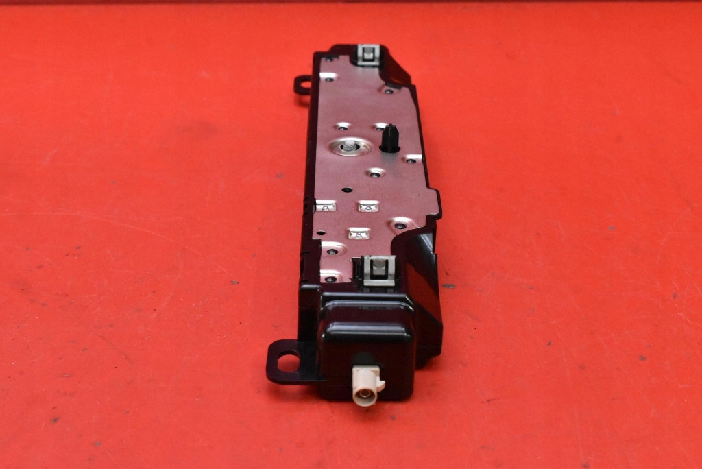 amplifier ANTENY 1585601-00-E TESLA MODEL Y 20