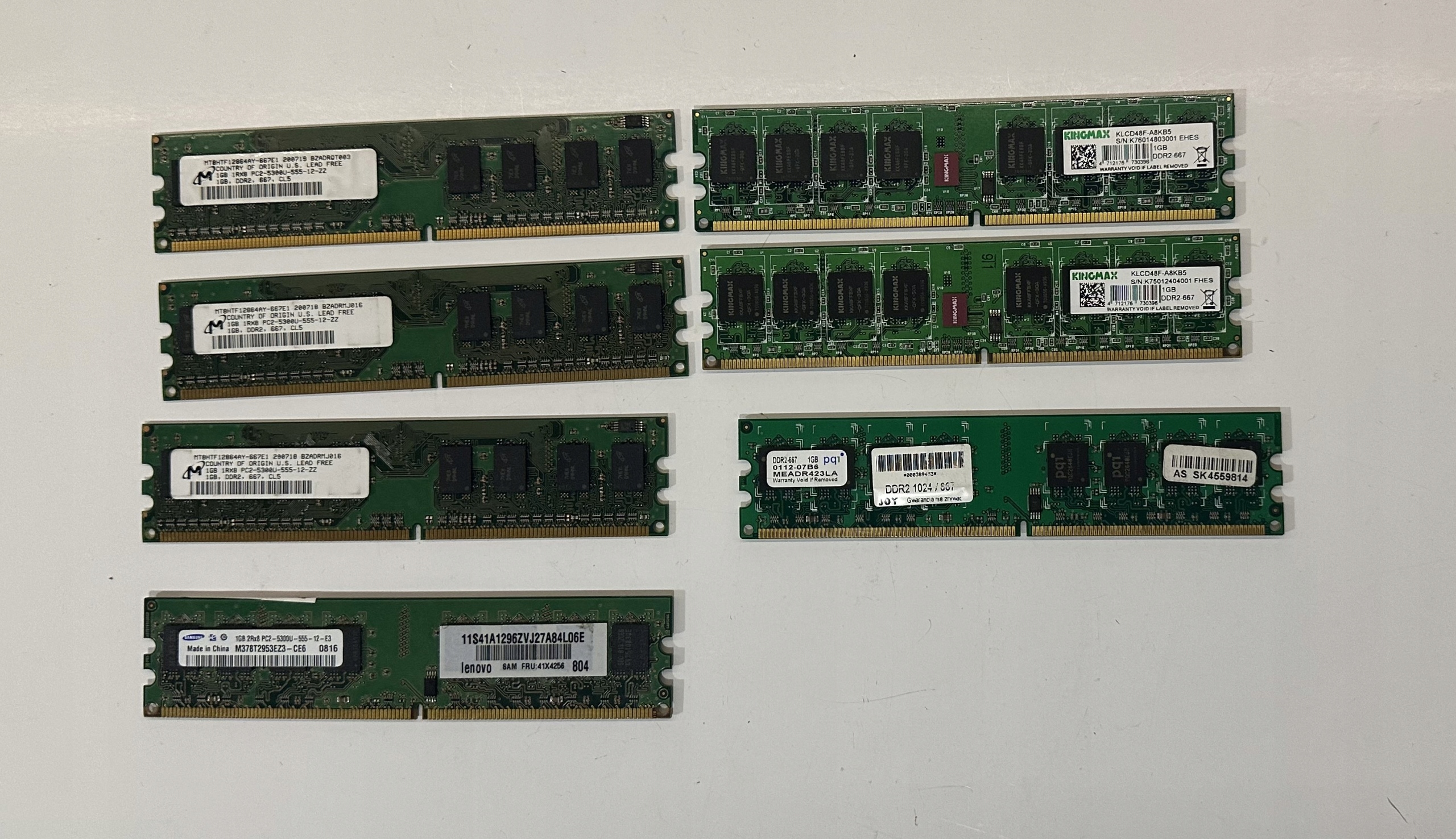MICRON 1GB DDR2 PC2-6400U - MT8HTF12864AY-800E1