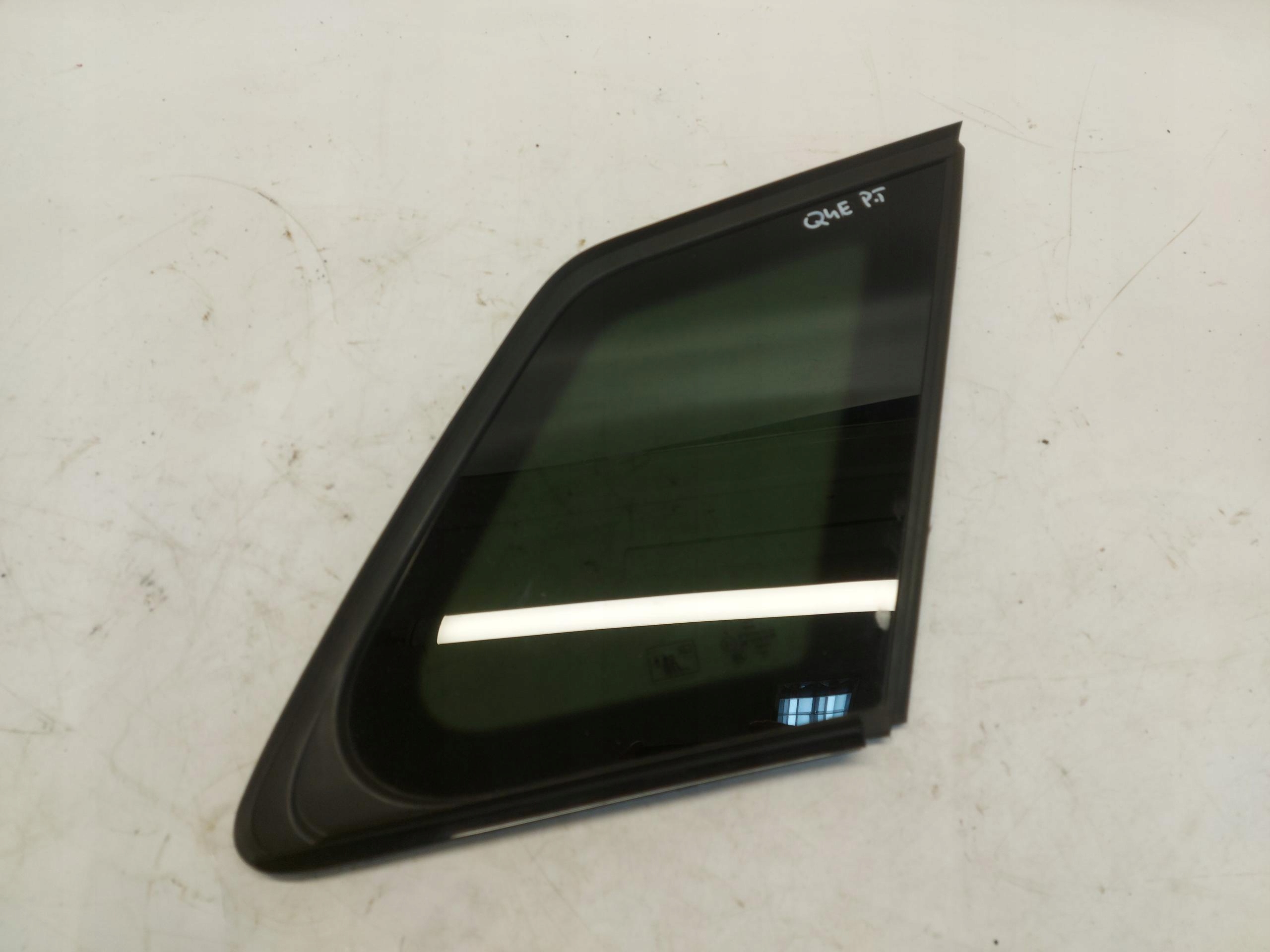 Audi Q4 40 E-TRON window side bodywork right rear part rear