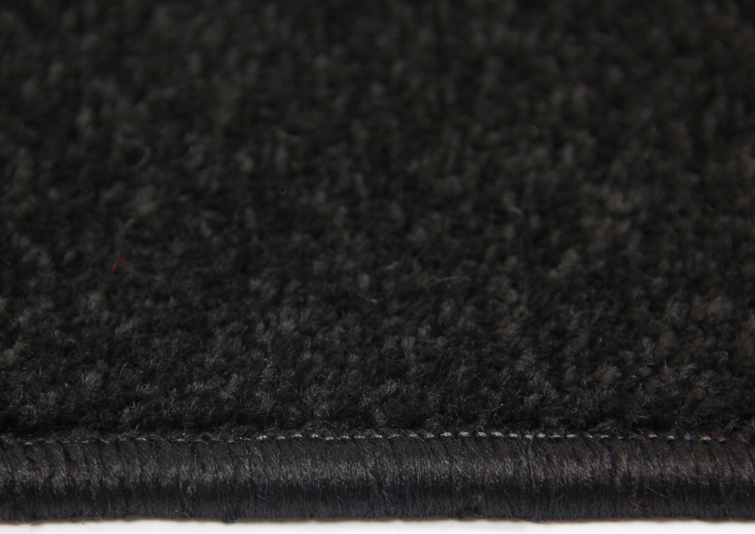 DYWAN DO POKOJU CZARNY GŁADKI NA WYMIAR DIAMOND 100x200cm Szerokość produktu 100 cm