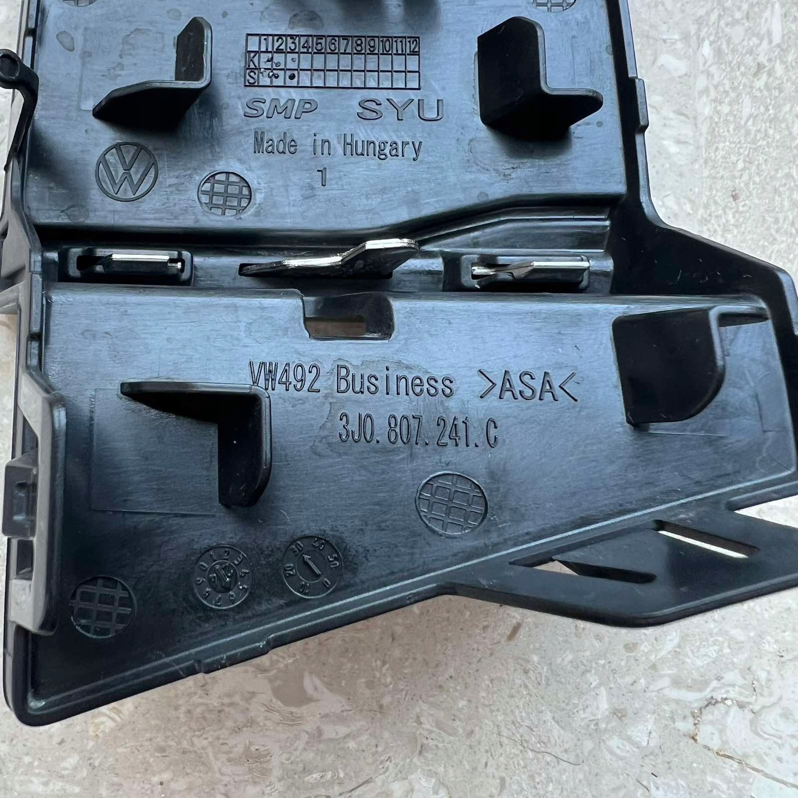 VW PASSAT B IX 9 2023- Copri Paraurti Anteriore 3J0807241C