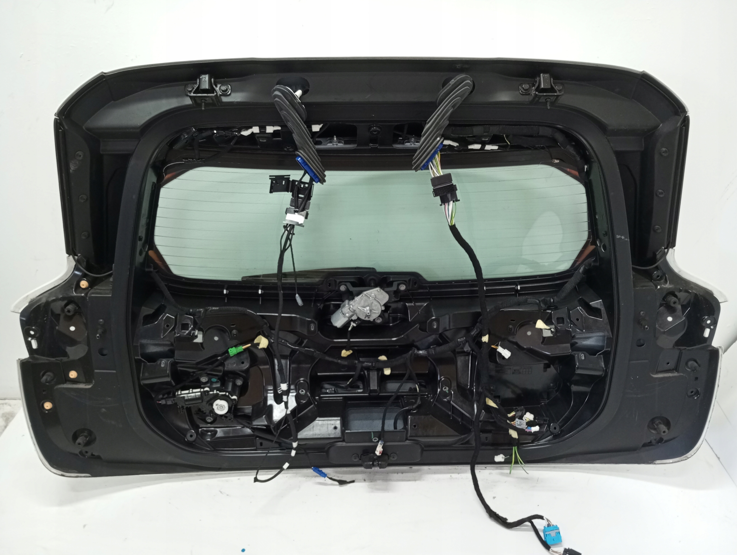 boot doors CITROEN DS7 23R LIFT below KAMERE