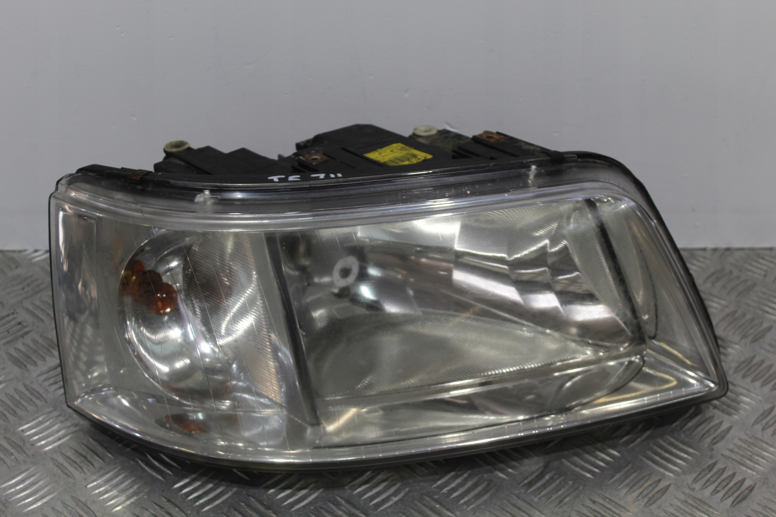 light right front TRANSPORTER T5 7H0 7H 7H1941016N