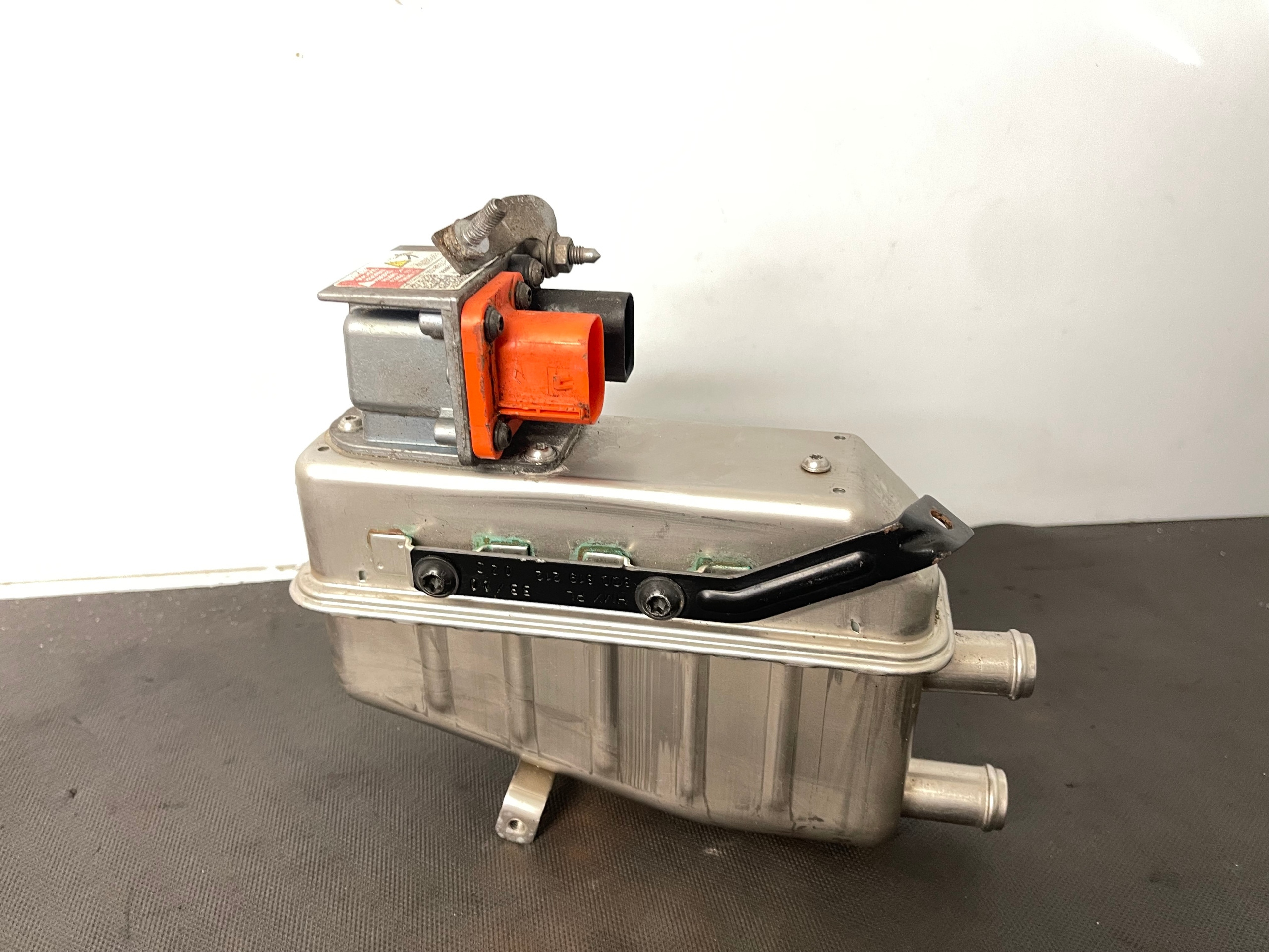 VW PASSAT B8 GTE scambiatore calore 3Q0963231E