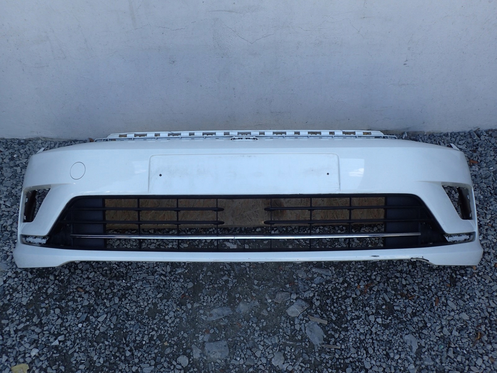 bumper front front VW SPORTSVAN 510 2013-2017R