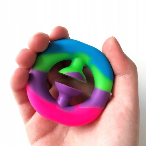 gniotek do ręki tęczowy 6x6cm — 3