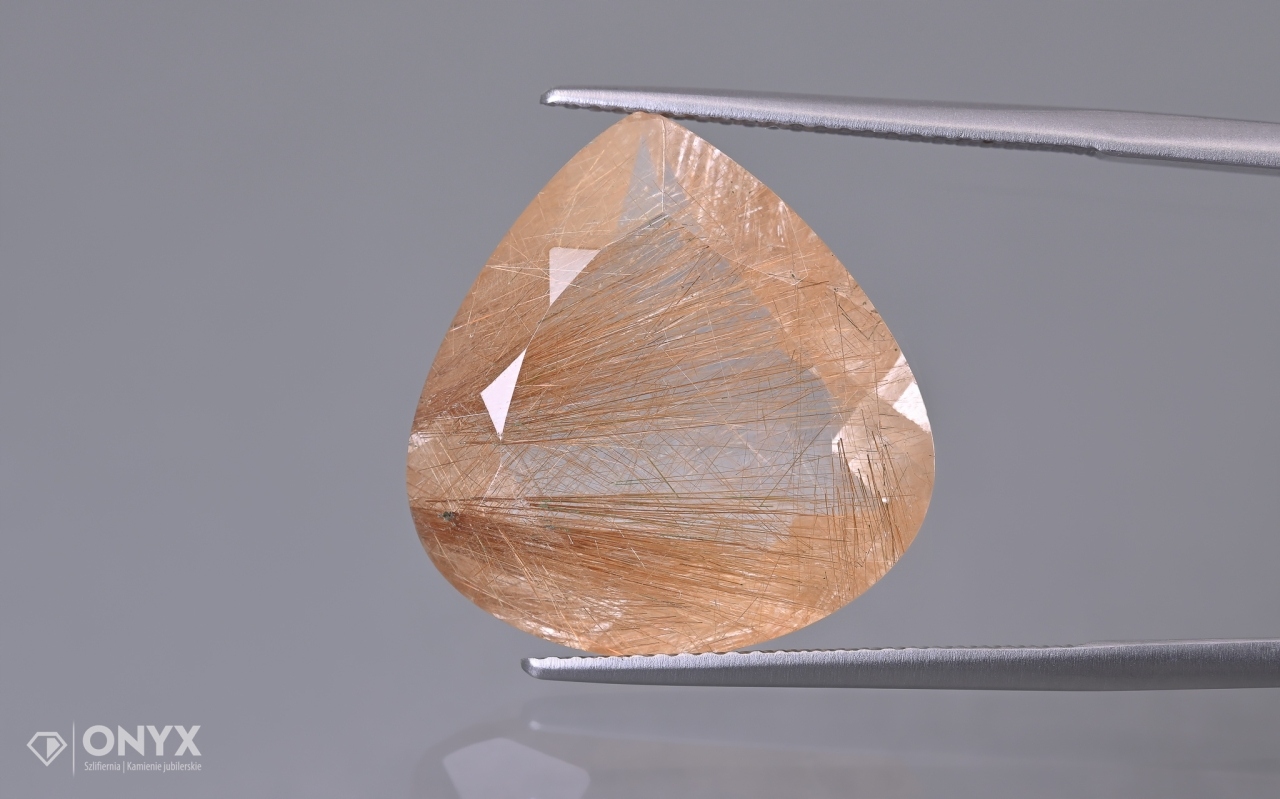 Křemen s rutilem fazetovaná slza 20x19 mm