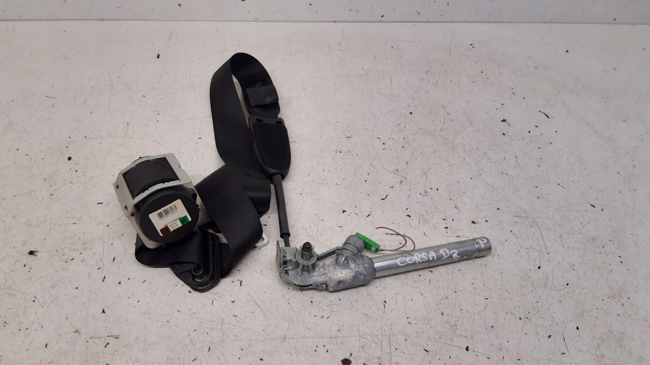 tension belt right front 13262567 Opel Corsa D