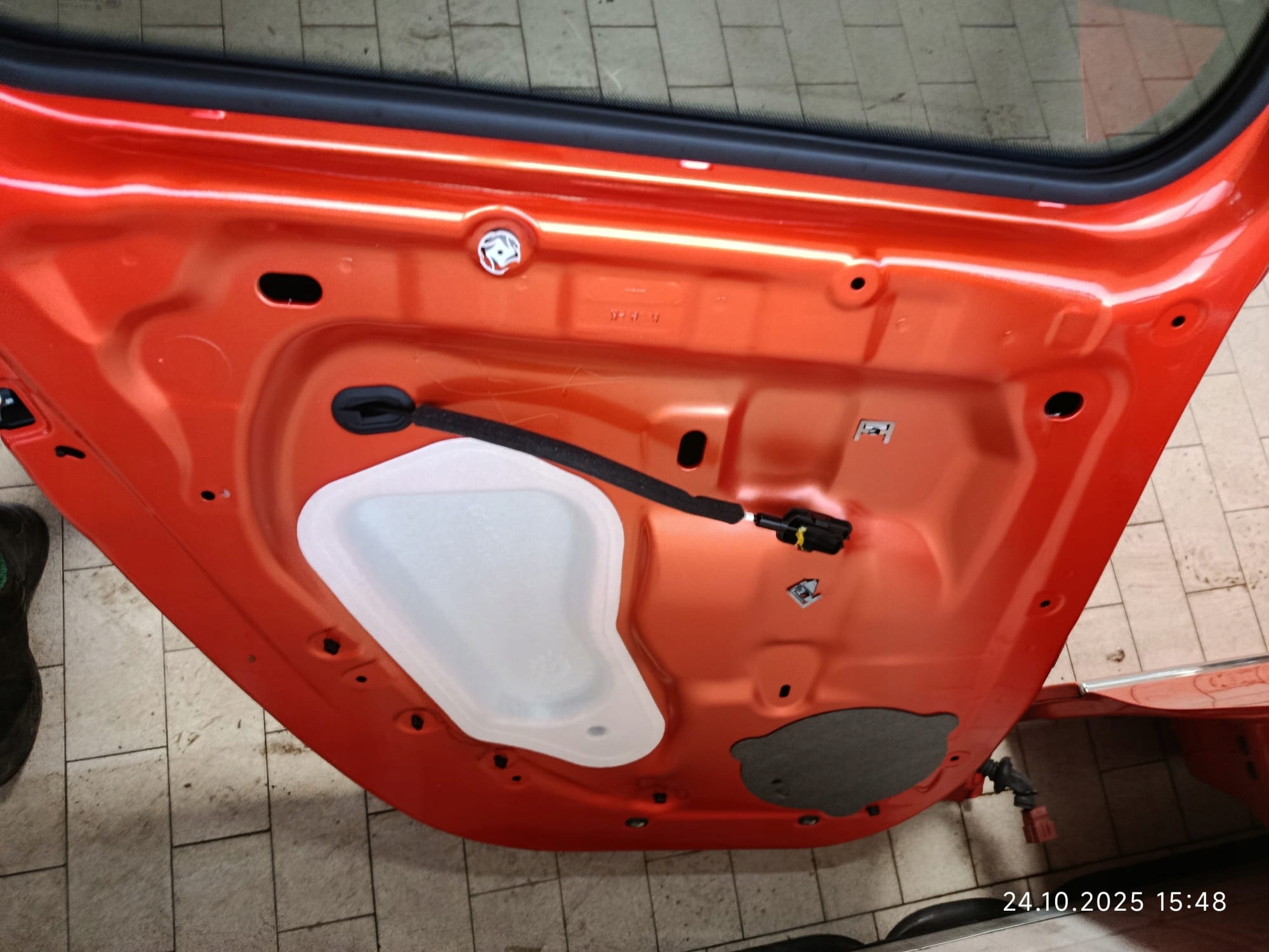 door front rear part right left RENAULT TWINGO III TEEQB W colour