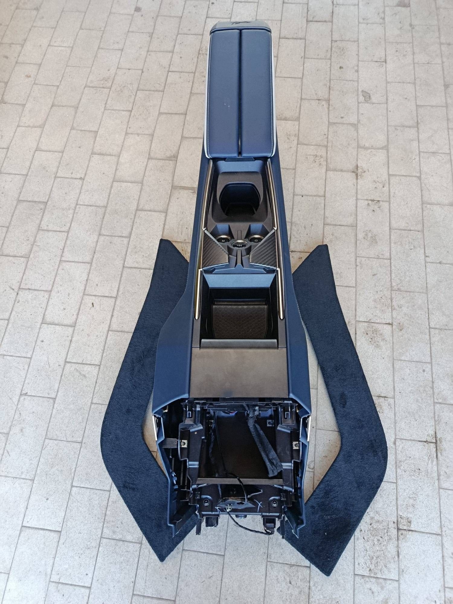 accoudoir tunnel moyenne console interne Alpine A390