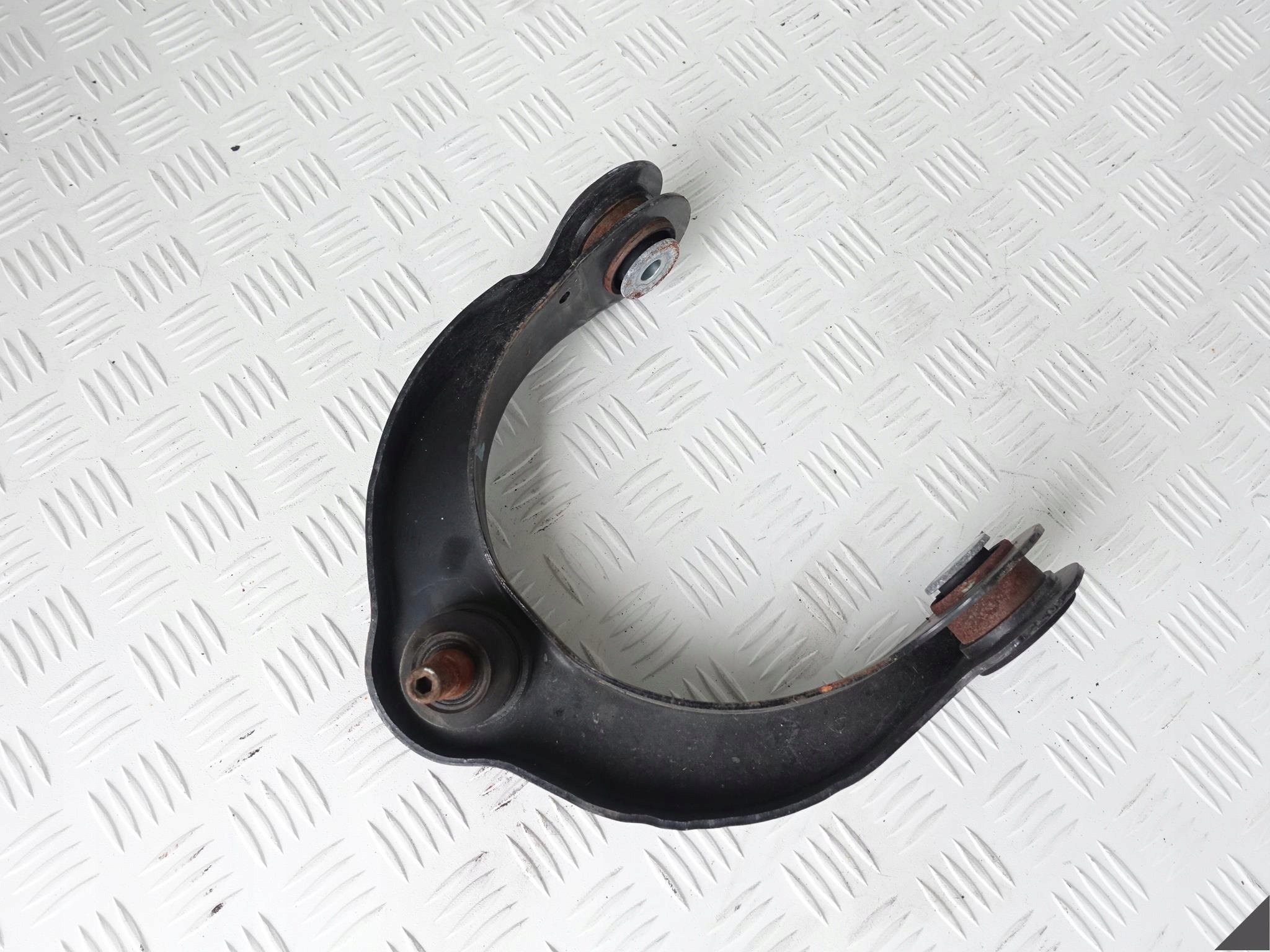 JEEP GRAND CHEROKEE WK2 DURANGO arm right front