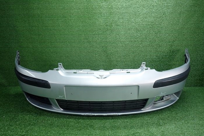 VW GOLF V 3d 5d nárazník predný predok