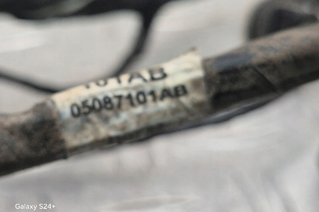 D083b88d4e8d8d572a7be96c9cfe