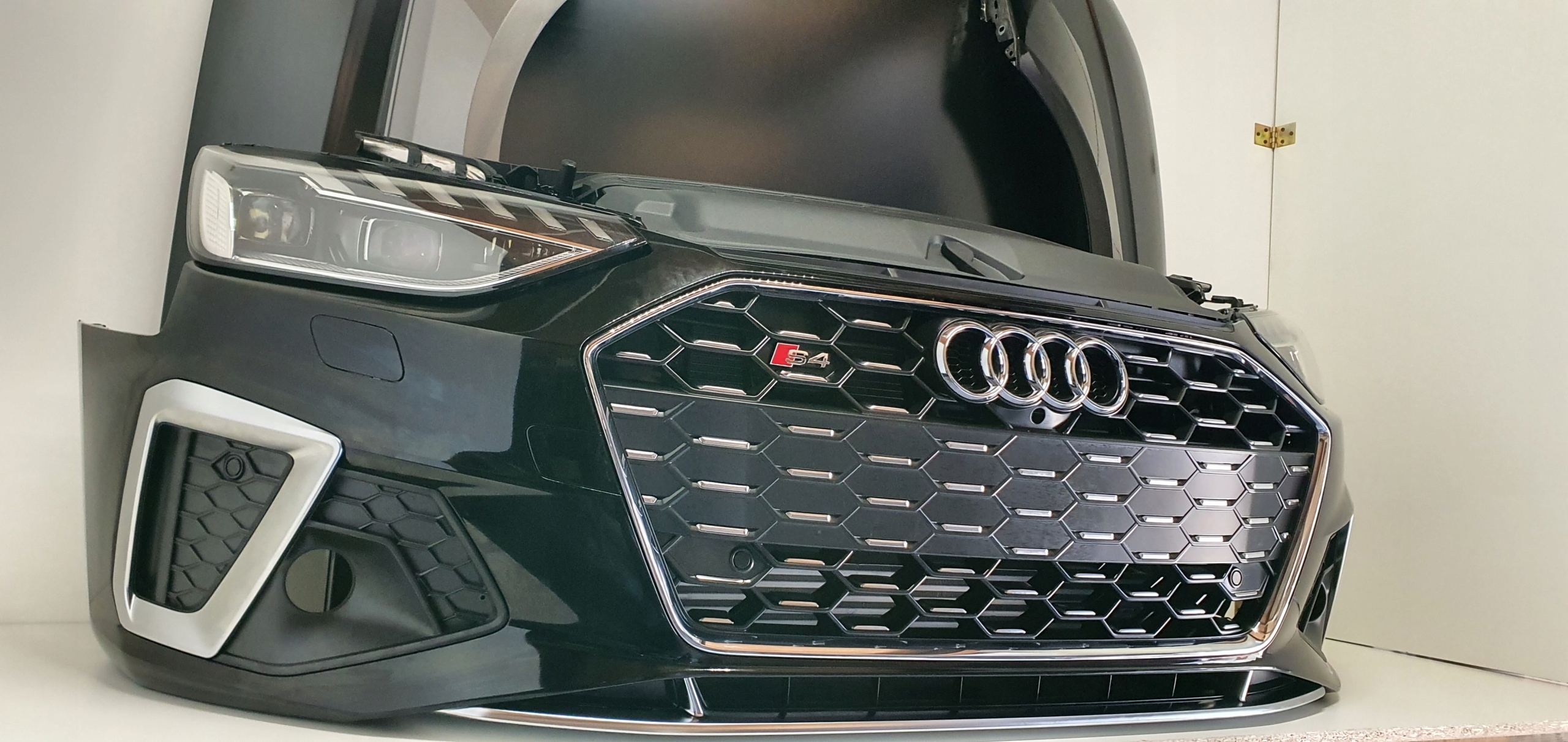 AUDI S4 B9 8W LIFT 19- KOMPLETNY PRZÓD LAMPA LED MASKA BŁOTNIK ZDERZAK Producent części Audi