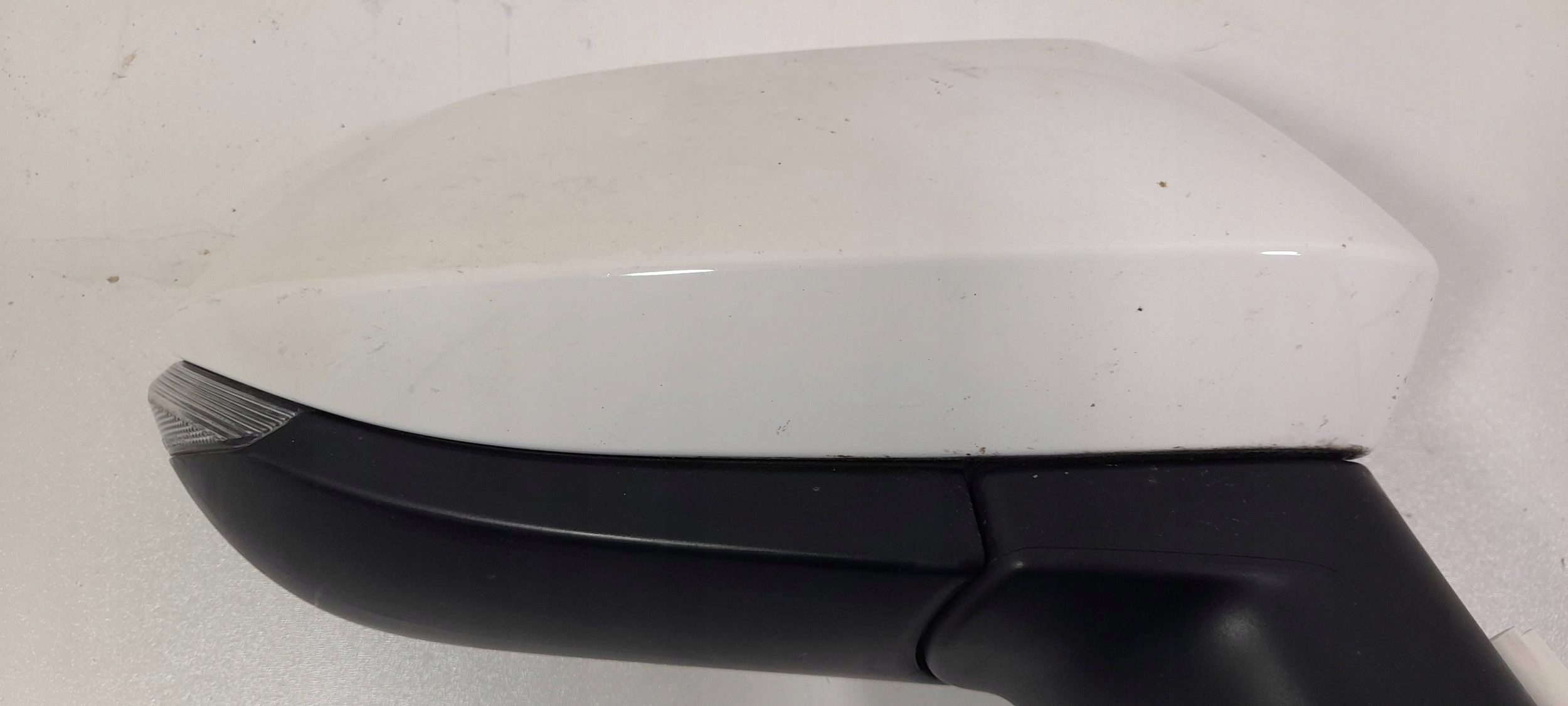 Toyota Corolla E21 mirror right 6-PIN 049749 (S145)
