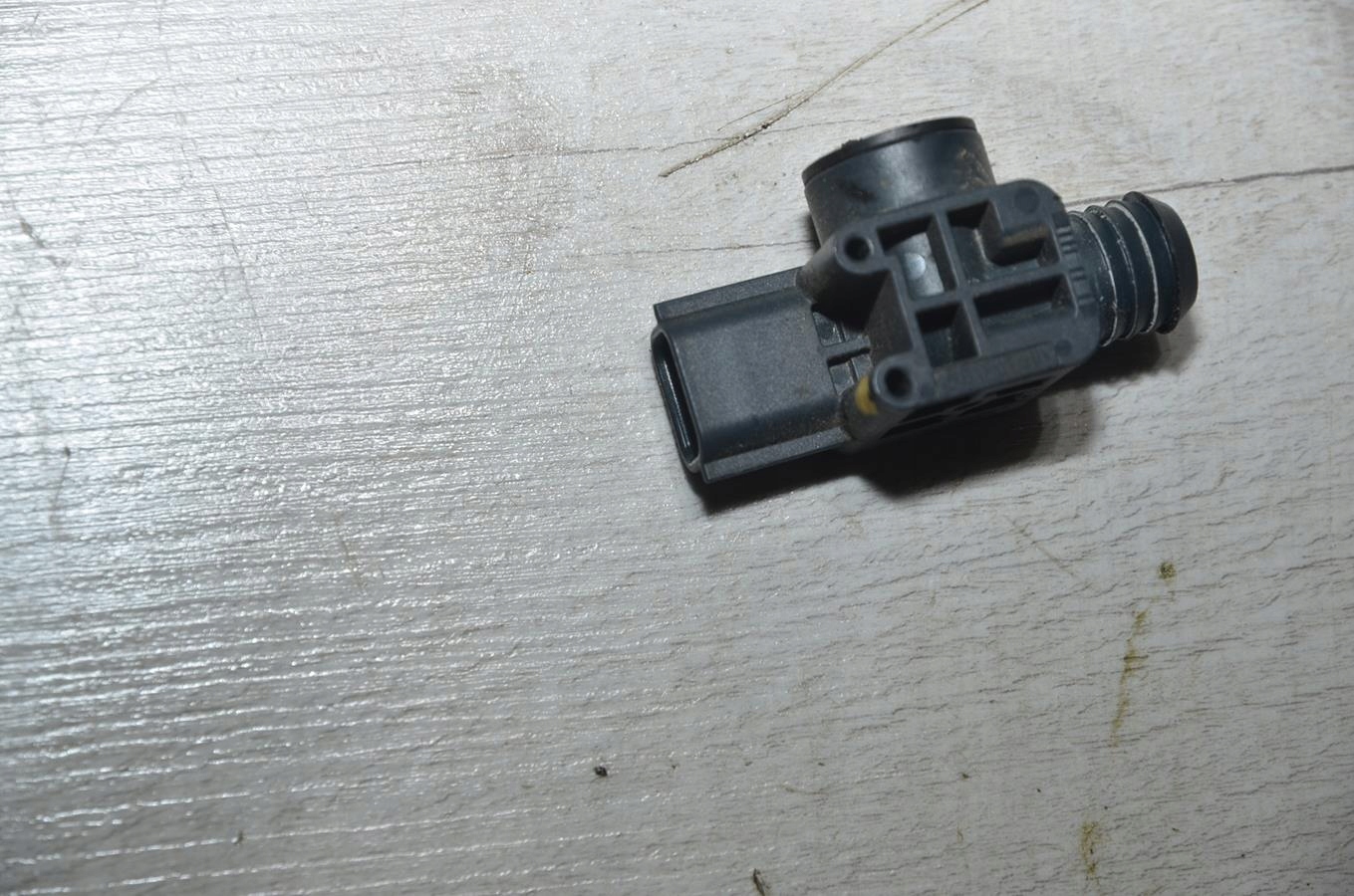 Sensor servo Dacia Duster II 18r