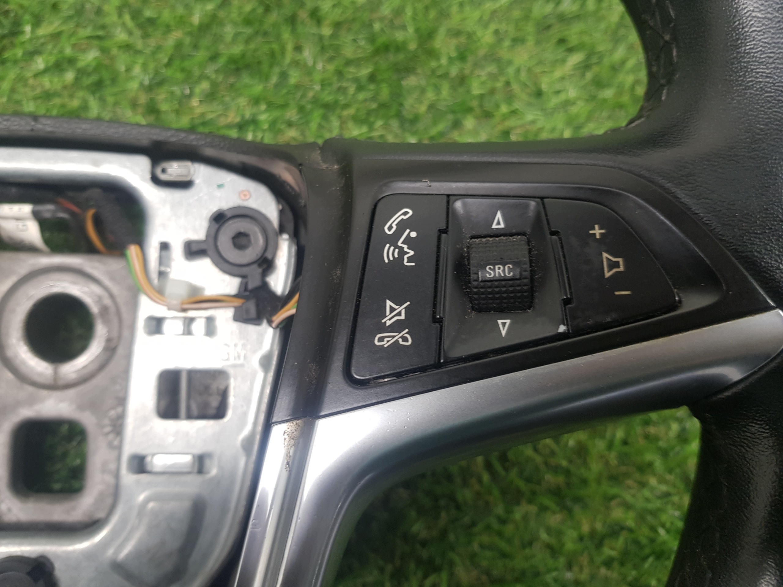 lenkrad OPEL ASTRA J 13351021 13299780
