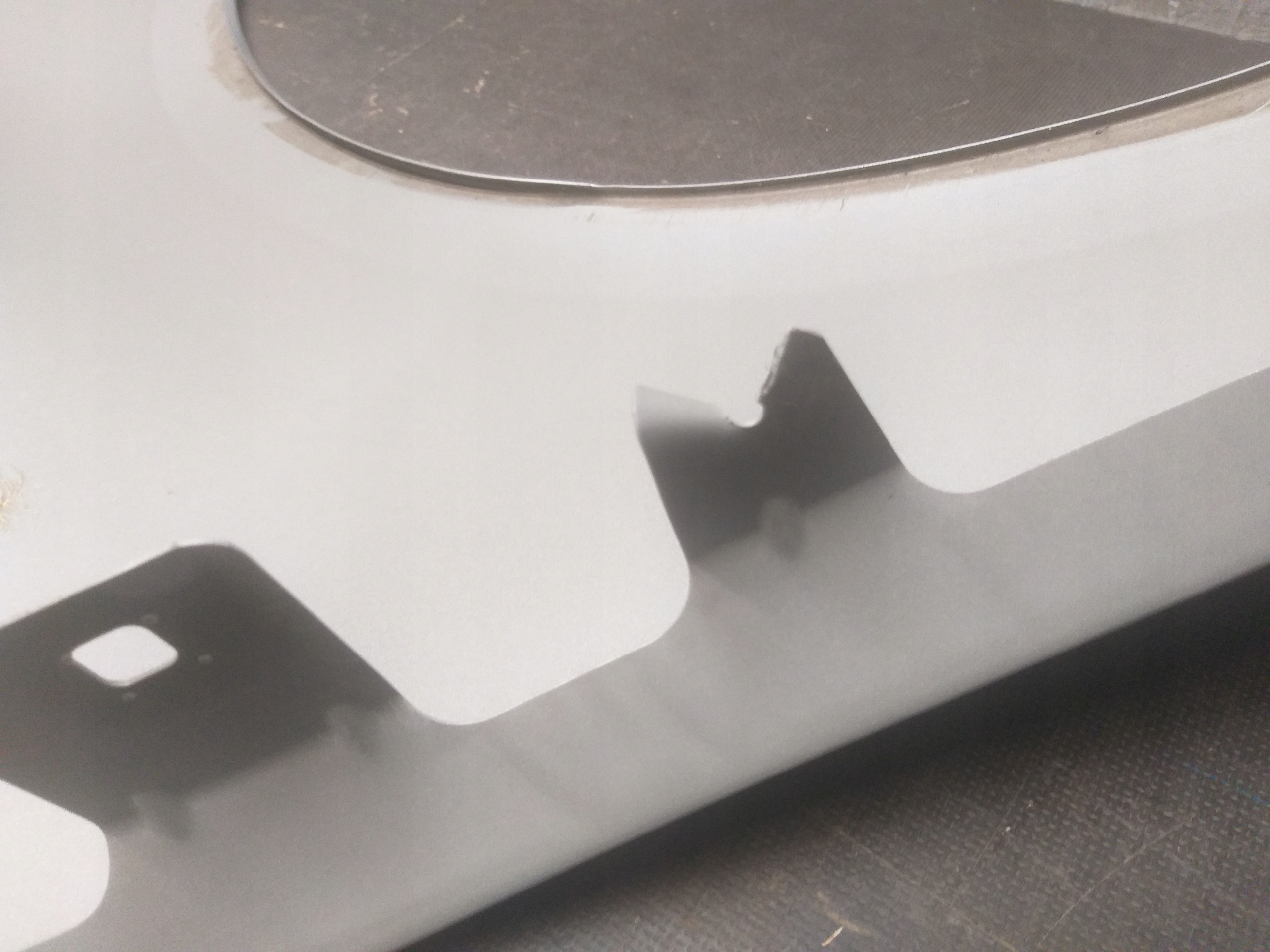 fender front left MERCEDES B KLASA W247