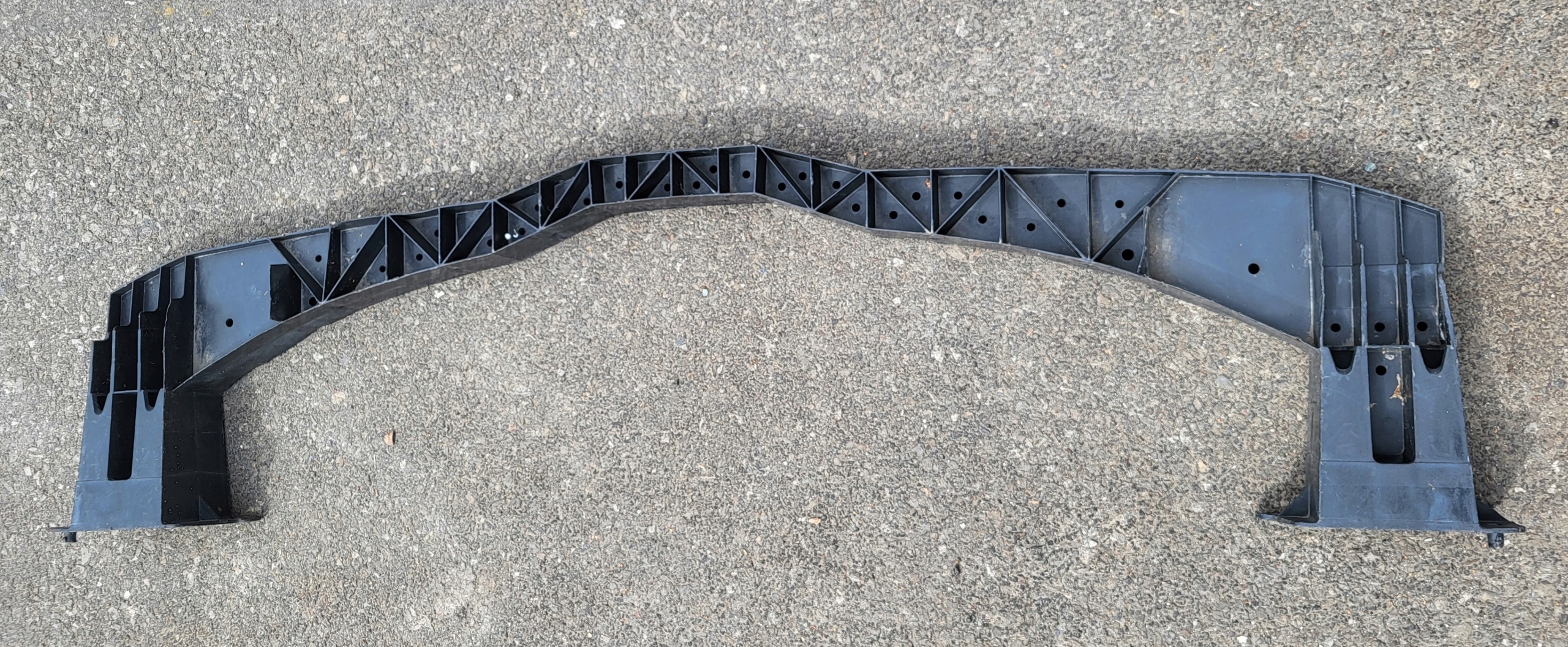 sider pillar iron of a bumper front CITROEN C4 OE 9646895580