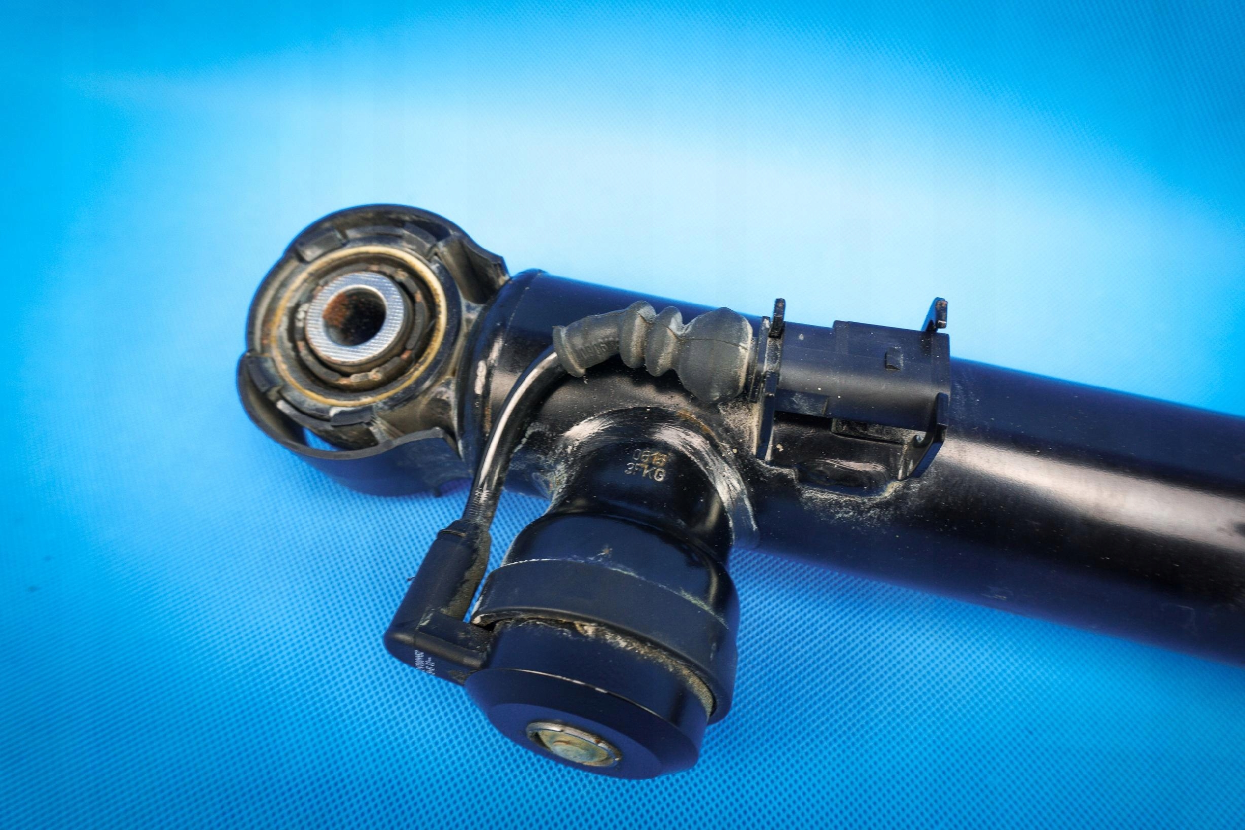 shock absorber rear PR Audi A4 8K A5 8T 8F0513026A
