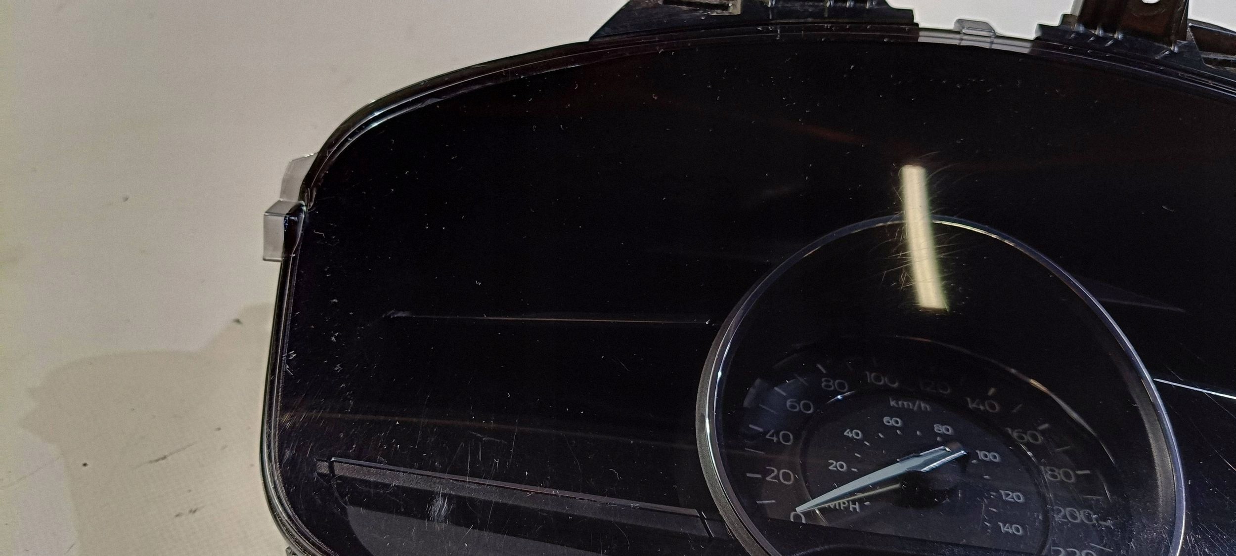 dials dials display predkosciomierz Kanada Ford Explorer 2016