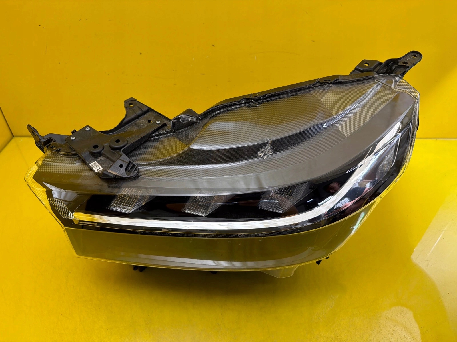 light left front Suzuki SX4 S-Cross II Full Led 21