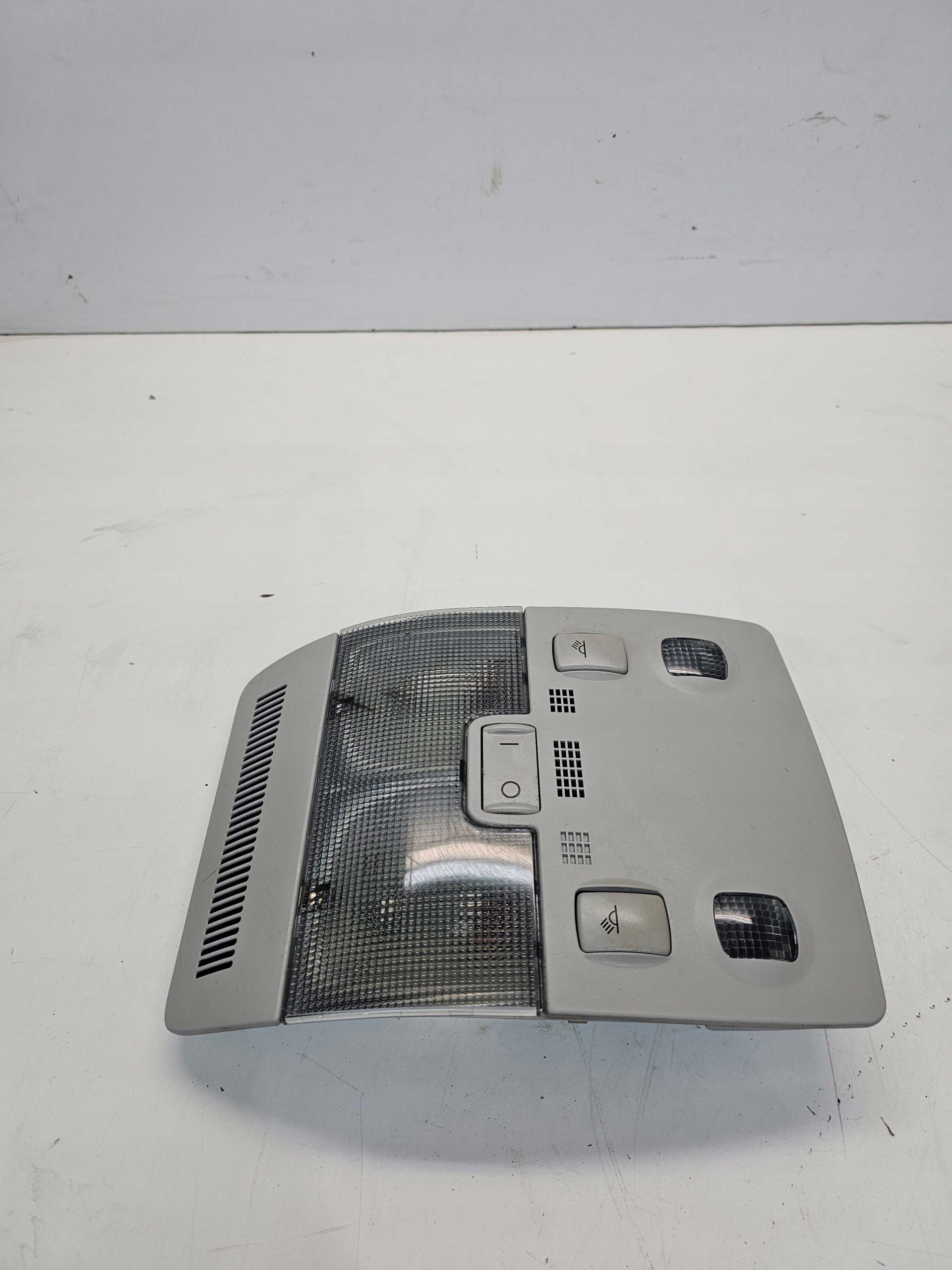 light OSWIETLENIE cabs AUDI A4 B6 B7 8E0947135 9NQ