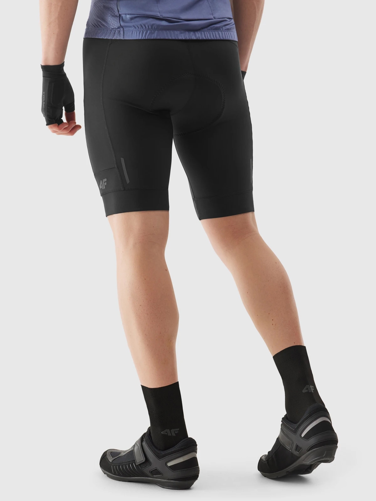 4F SPODENKI ROWEROWE Z ŻELOWĄ WKŁADKĄ MĘSKIE CZARNE filtr UPF 50 SS24 Rozmiar XXL