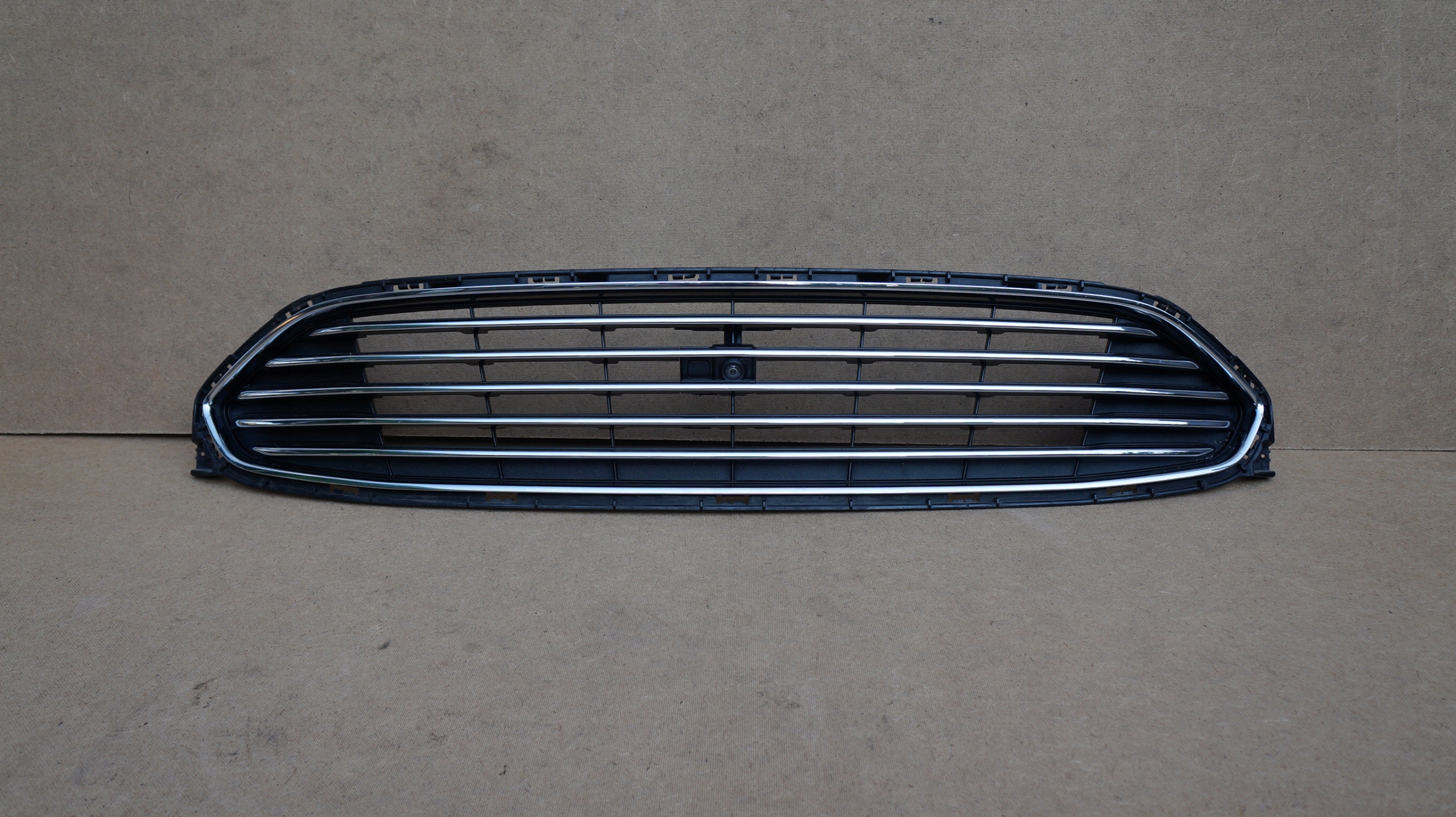 FORD S-MAX II 2 mk2 GRILL ATRAPA CHŁODNICY KAMERA 2015- EM2B-8200-A