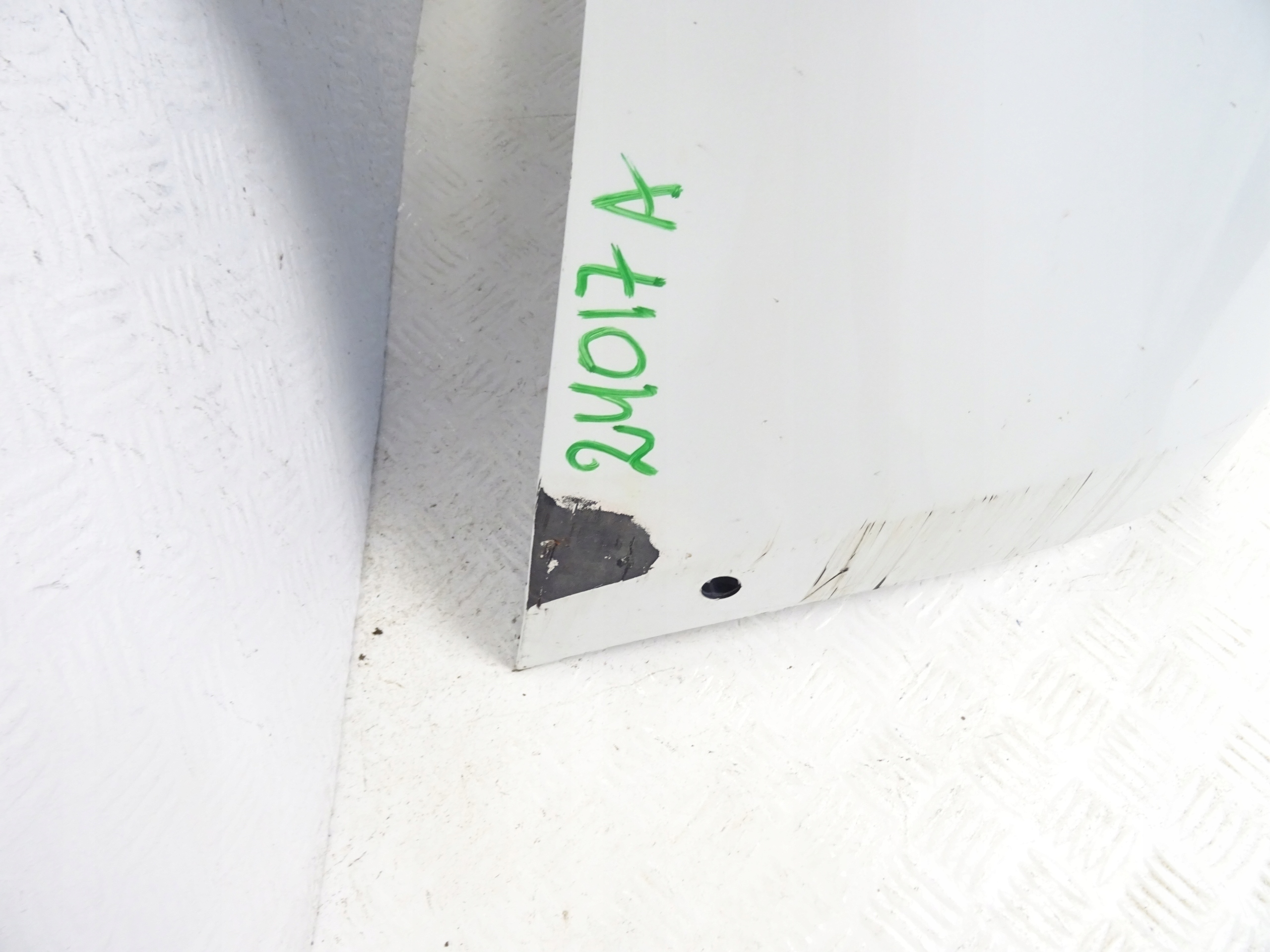 Tesla 3 III bumper rear part rear