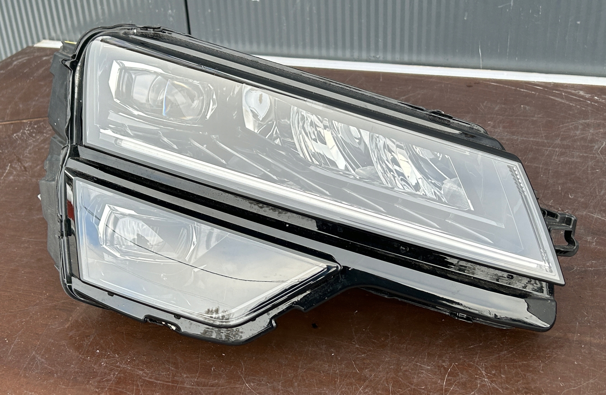light right front front SKODA KAROQ FULL LED 57B941016D