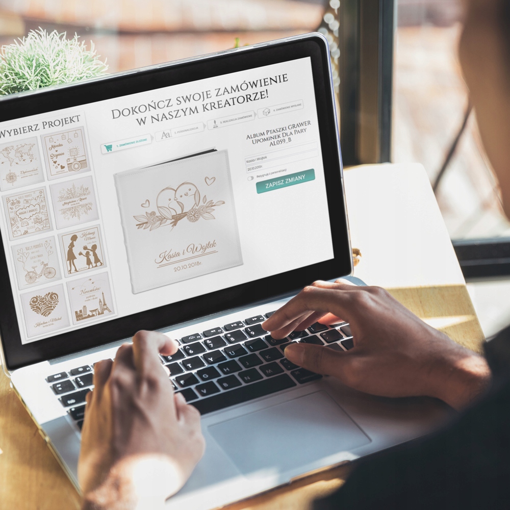 Duży Album na Zdjęcia z Grawerem Prezent dla Męża Żony Urodziny Rocznica Kod producenta ALB-BC-BK-CO2-CMB