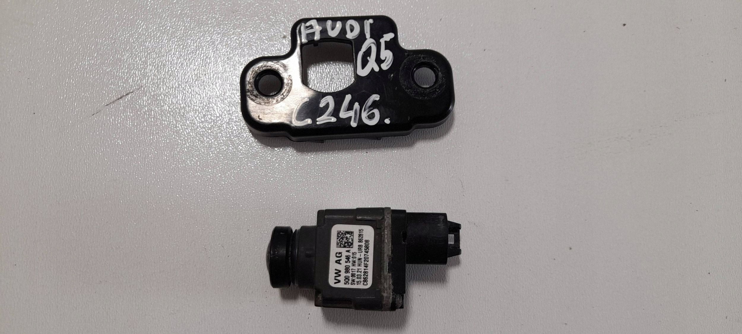 Audi Q5 SQ5 FY Kamera front 5Q0980546A (C246)