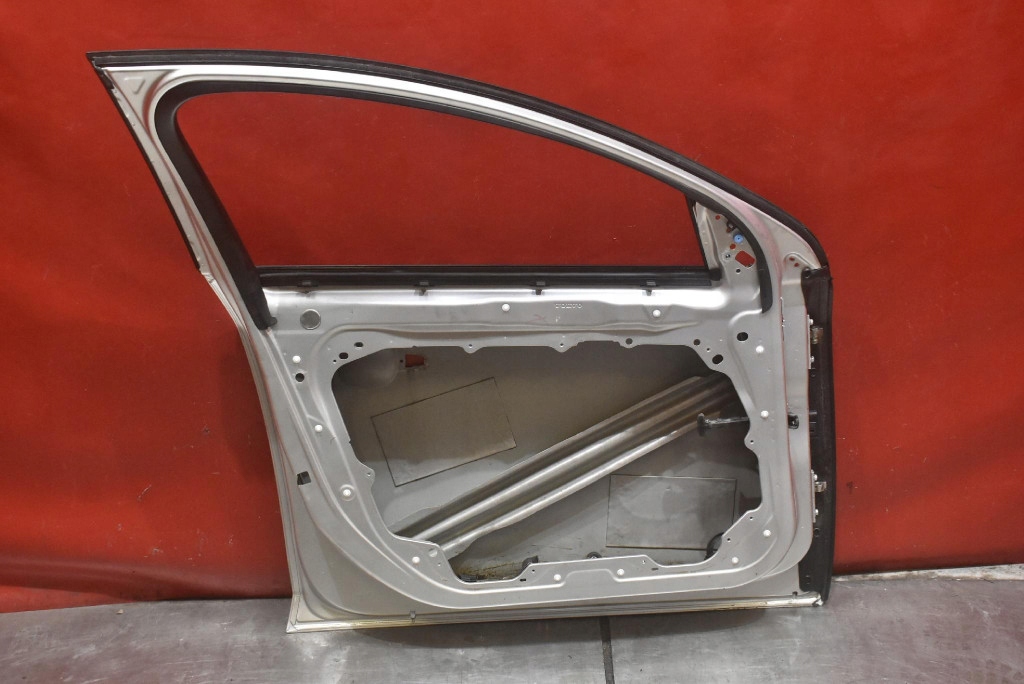 door left front front 426-26 VOLVO V60 1 and KOMBI 10-13