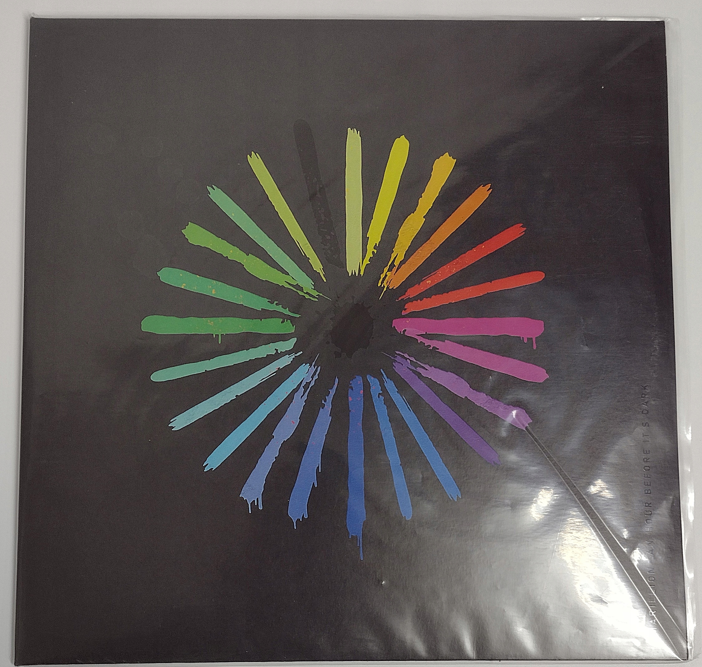 MARILLION AN HOUR BEFORE IT'S DARK 2 LP