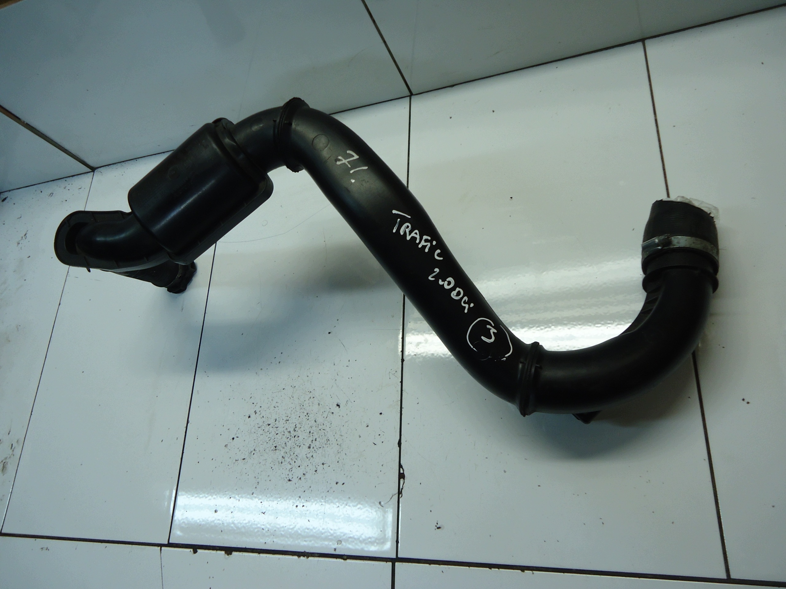 RENAULT TRAFIC 2.0 DCI M9R pipe air 8200760909 93861385