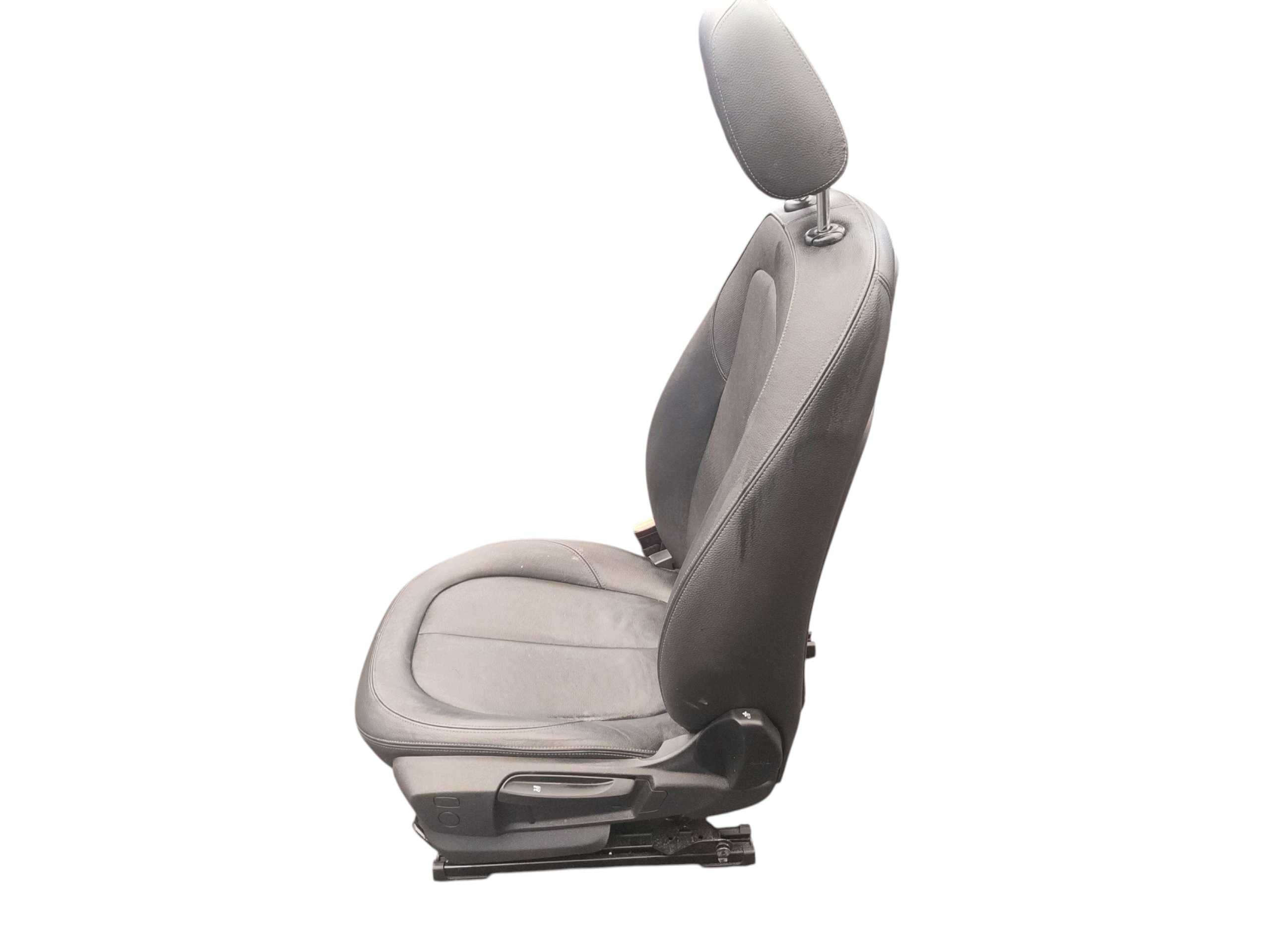 seat left front front KIEROWCYBMW X1 F48 (15-19)