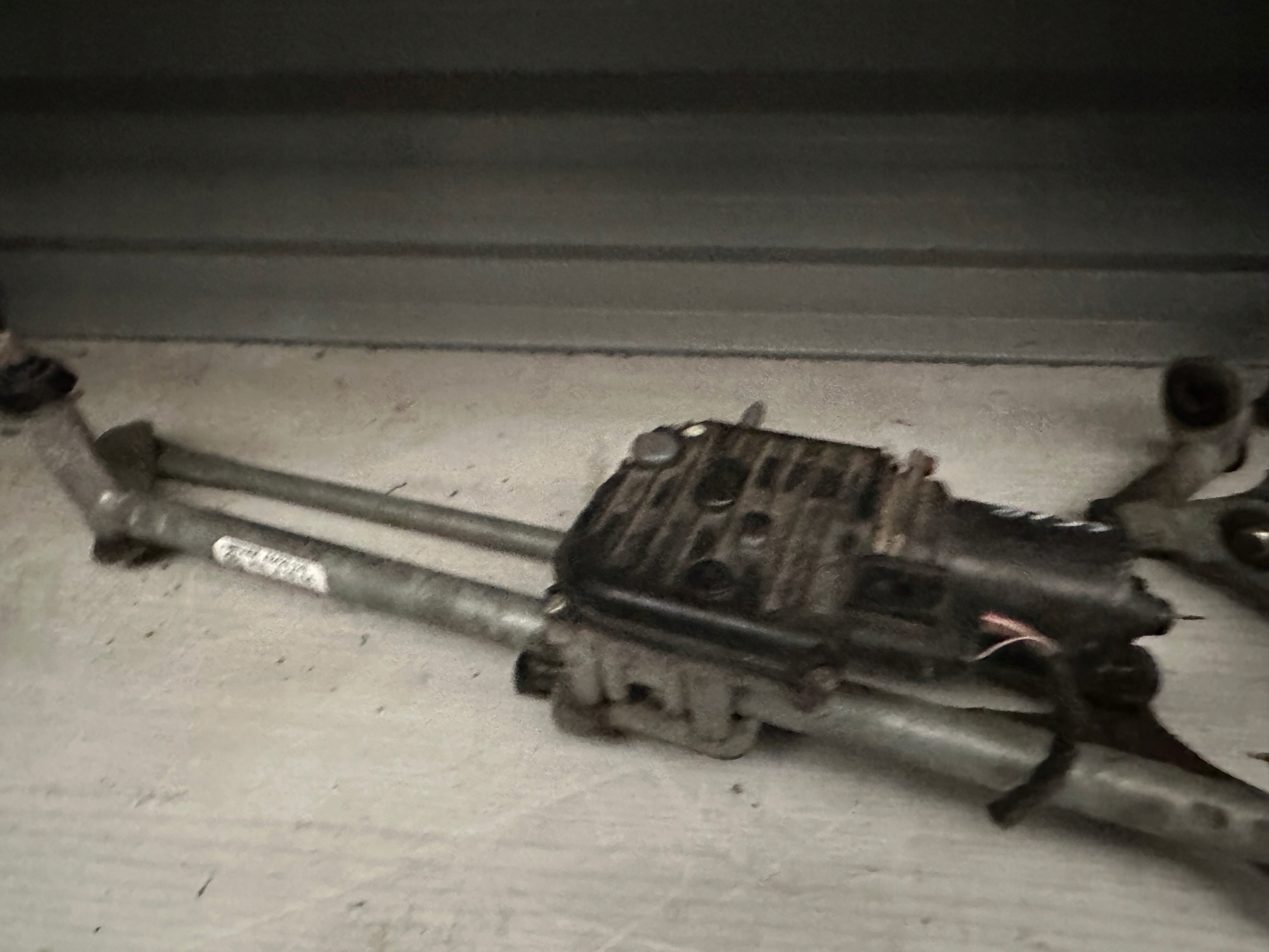 wiper mechanism front VW SCIROCCO EUROPA 1K8955023F