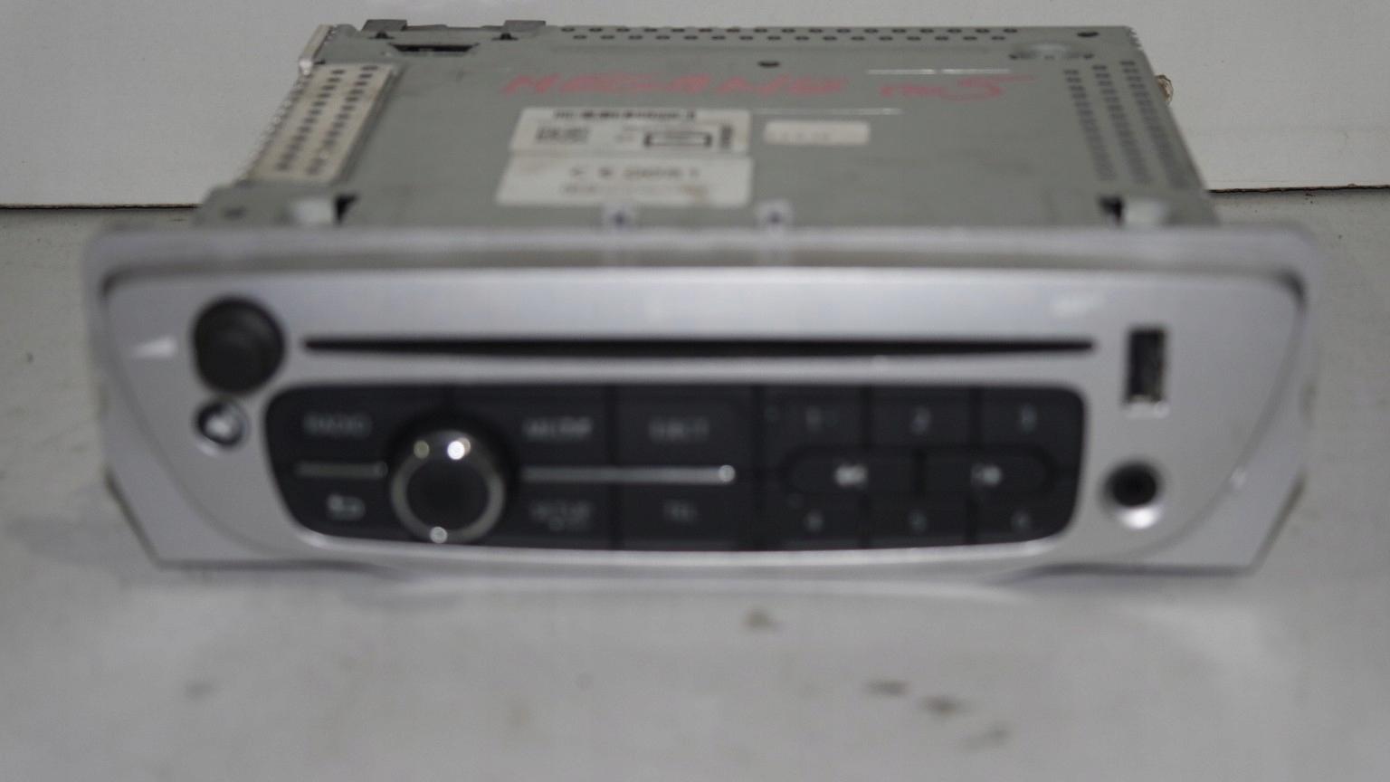 экран renault MEGANE III 259150931R