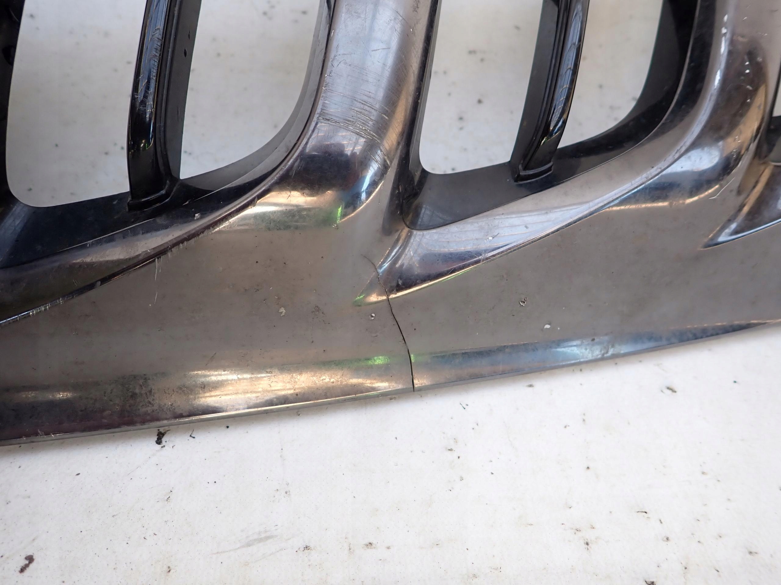 MITSUBISHI L200 V 5 15-19 Grill Grill